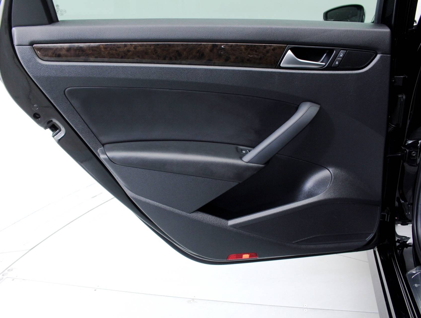 Florida Fine Cars - Used VOLKSWAGEN PASSAT 2015 MIAMI TDI SEL PREMIUM