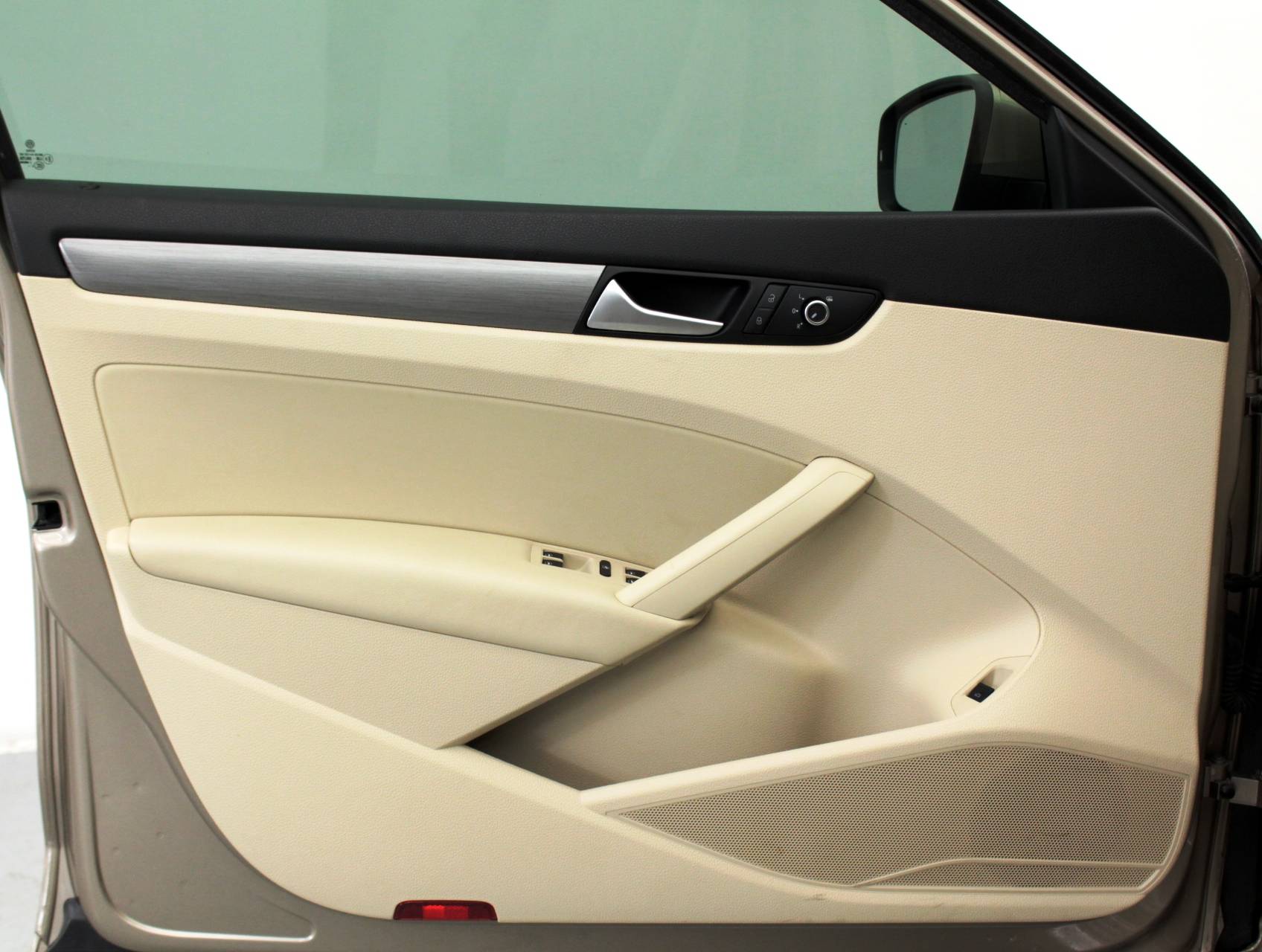 Florida Fine Cars - Used VOLKSWAGEN PASSAT 2015 MIAMI Tdi Se