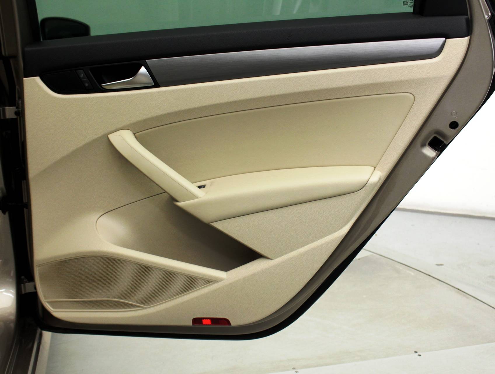 Florida Fine Cars - Used VOLKSWAGEN PASSAT 2015 MIAMI Tdi Se