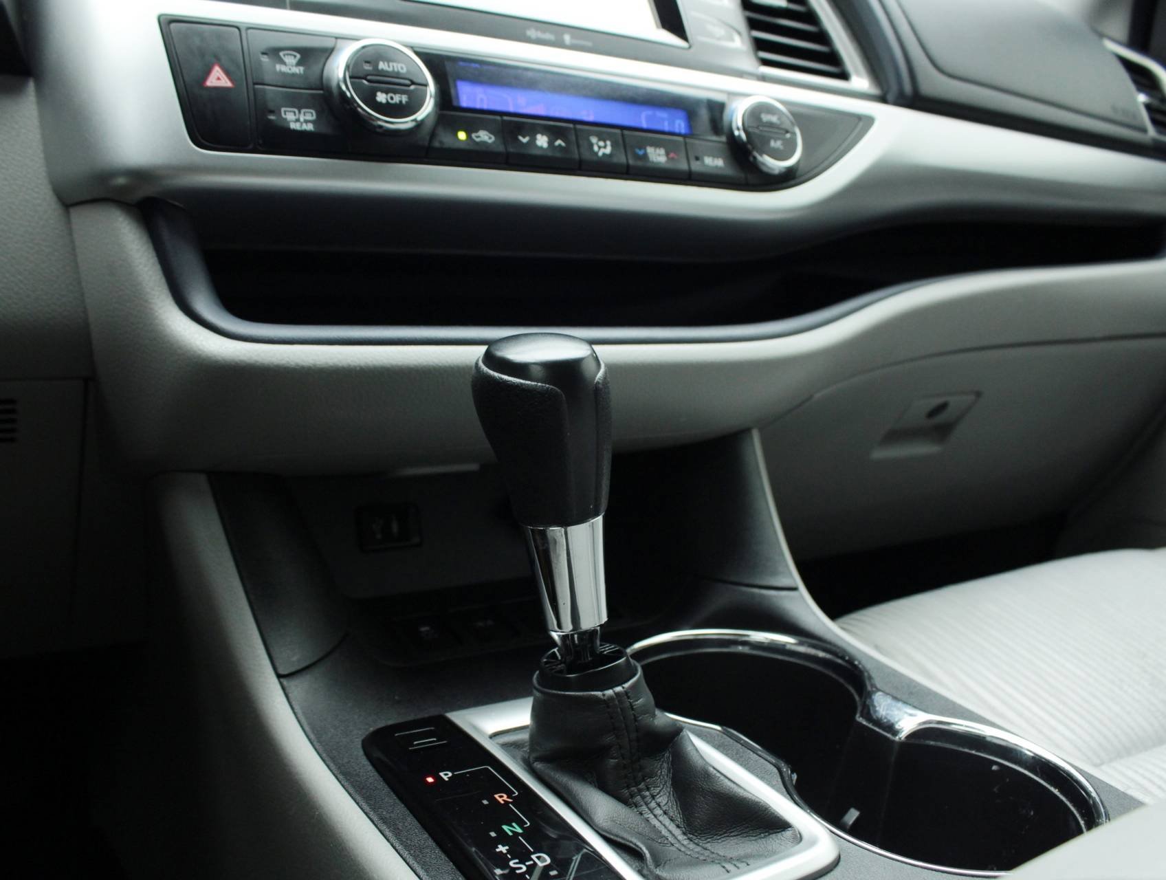 Florida Fine Cars - Used TOYOTA HIGHLANDER 2015 MIAMI Le Plus V6