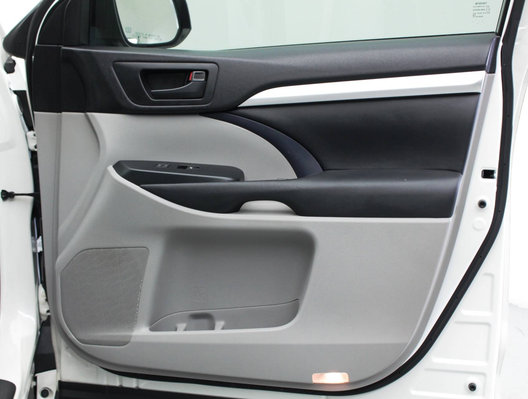 Florida Fine Cars - Used TOYOTA HIGHLANDER 2015 MIAMI Le Plus V6