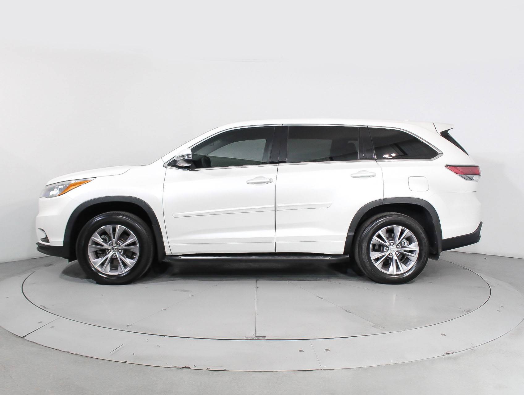 Florida Fine Cars - Used TOYOTA HIGHLANDER 2015 MIAMI Le Plus V6