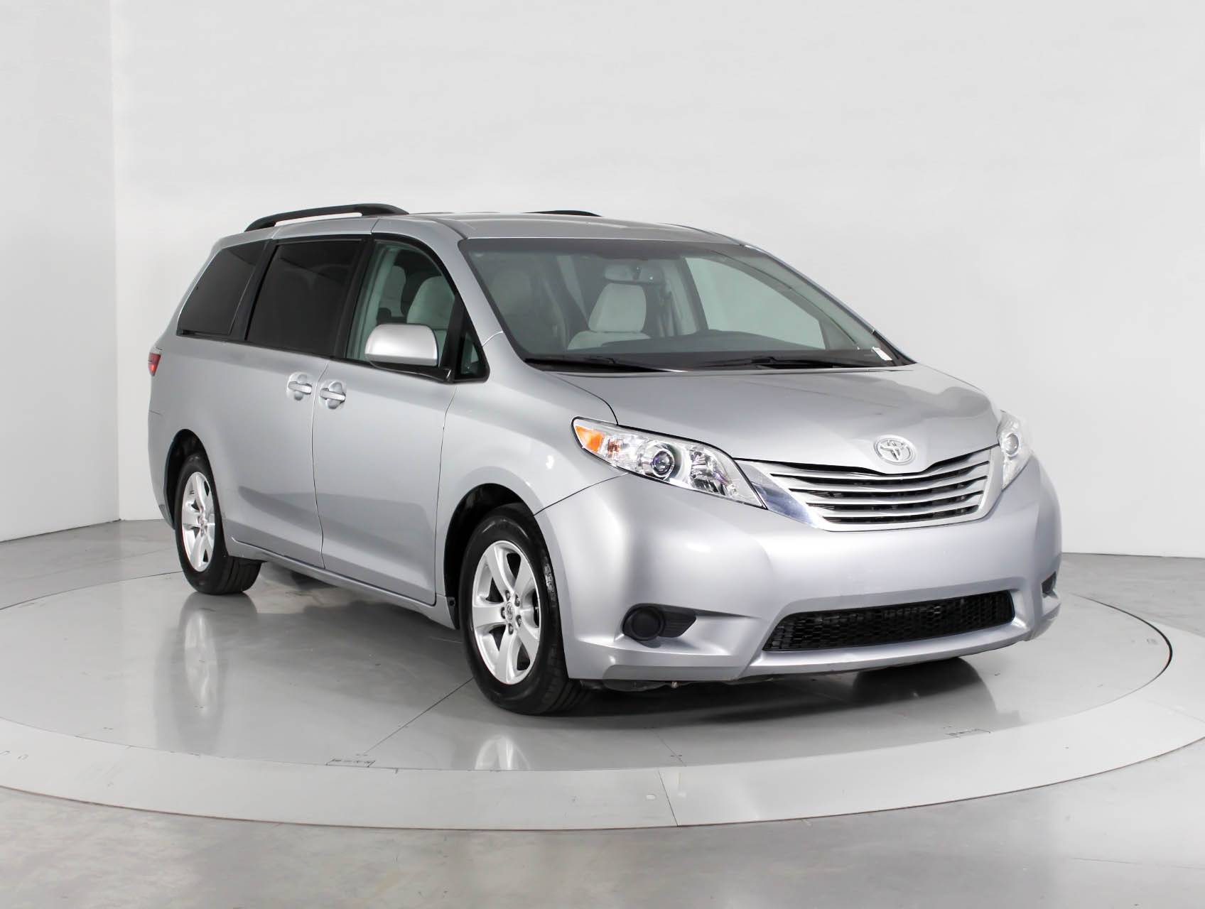 Florida Fine Cars - Used TOYOTA SIENNA 2016 WEST PALM Le