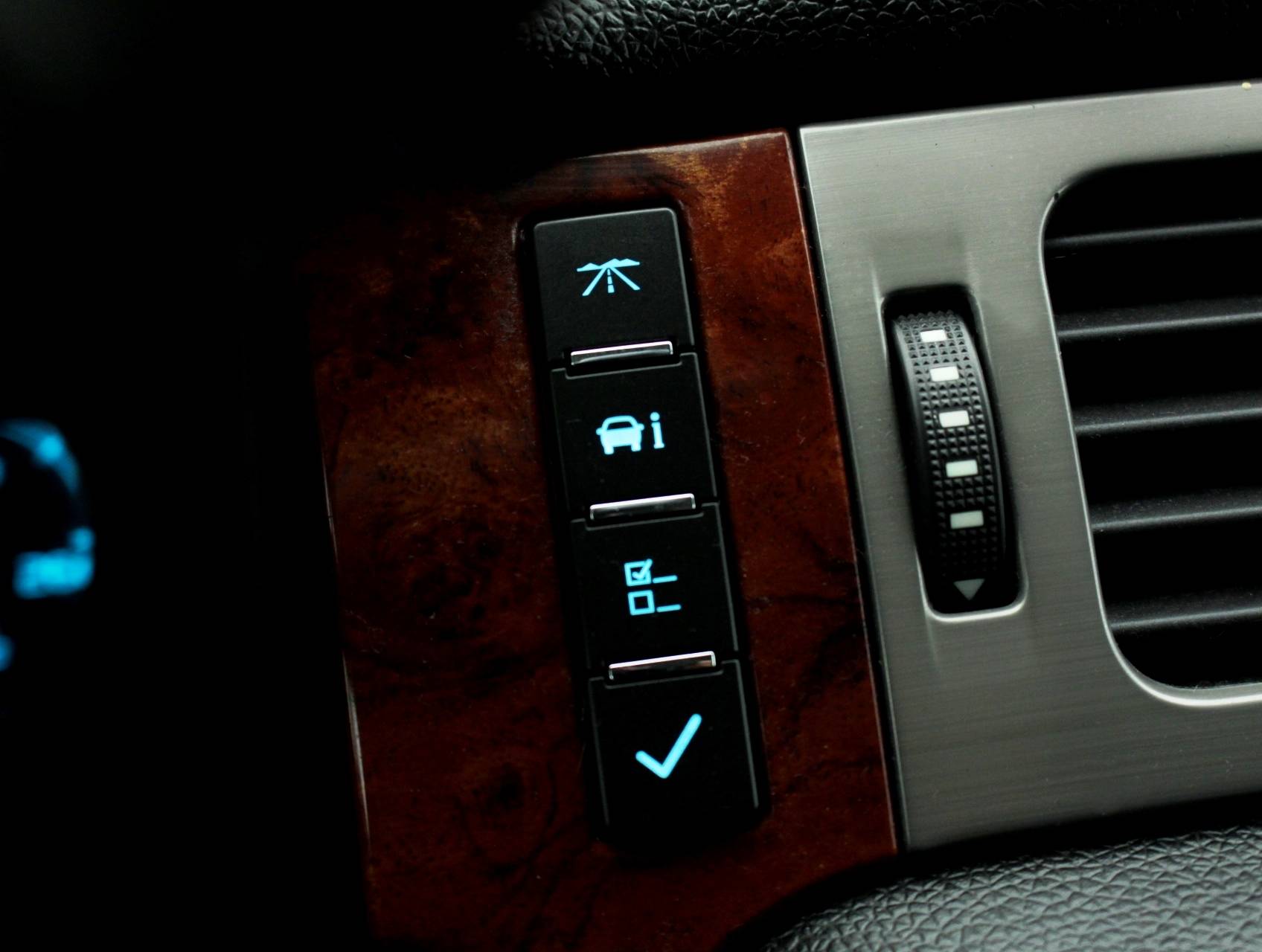 Florida Fine Cars - Used CHEVROLET SUBURBAN 2013 HOLLYWOOD LT