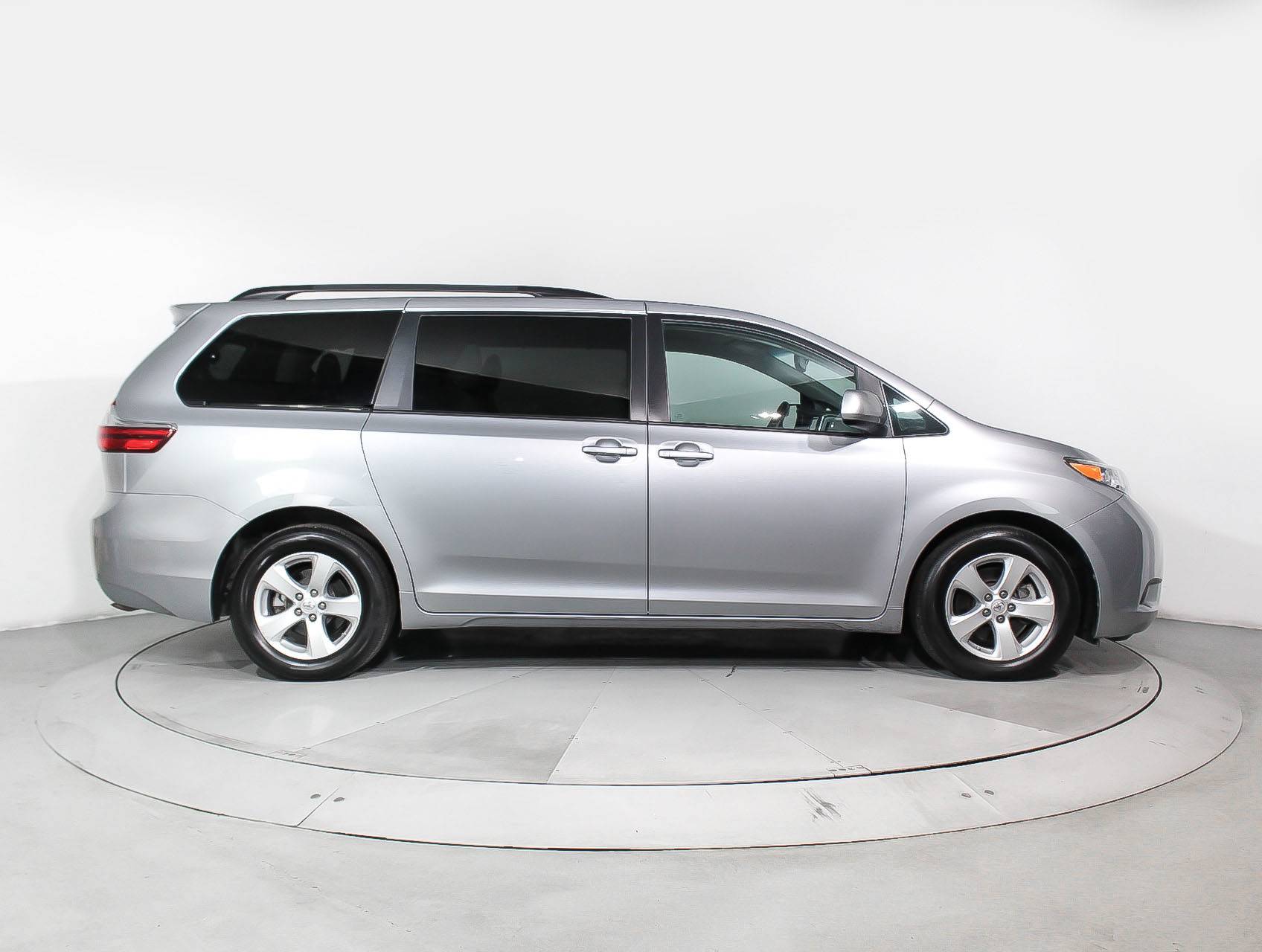 Florida Fine Cars - Used TOYOTA SIENNA 2016 MIAMI Le