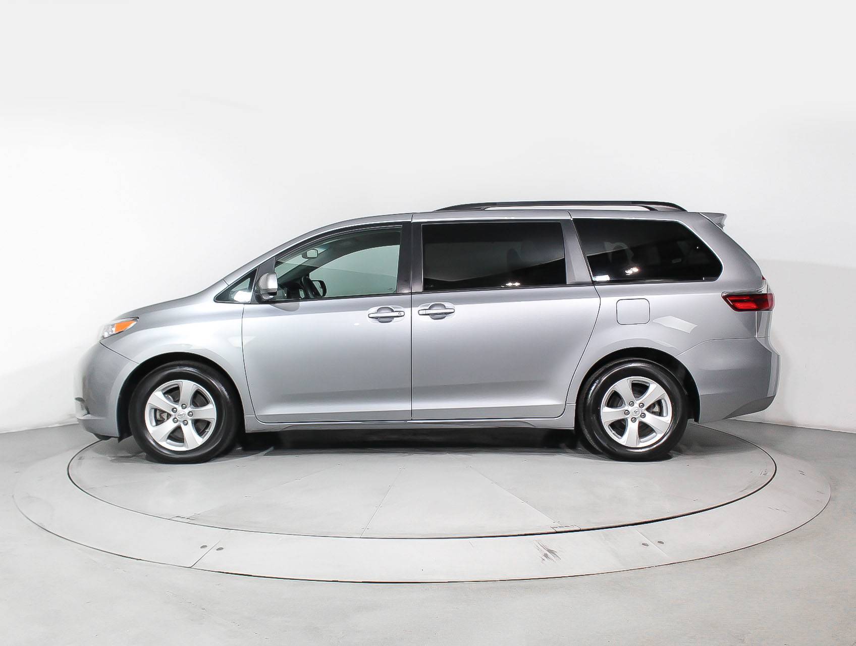 Florida Fine Cars - Used TOYOTA SIENNA 2016 MIAMI Le