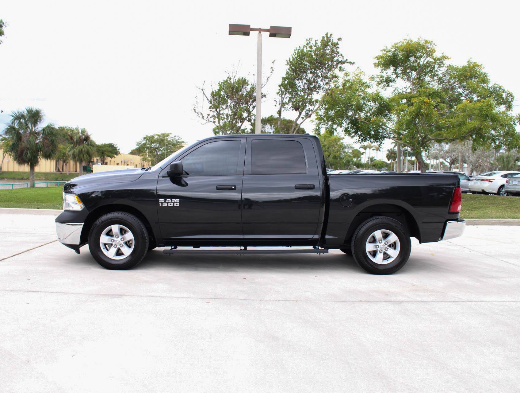 Florida Fine Cars - Used RAM 1500 2017 MARGATE Crew Cab Tradesman