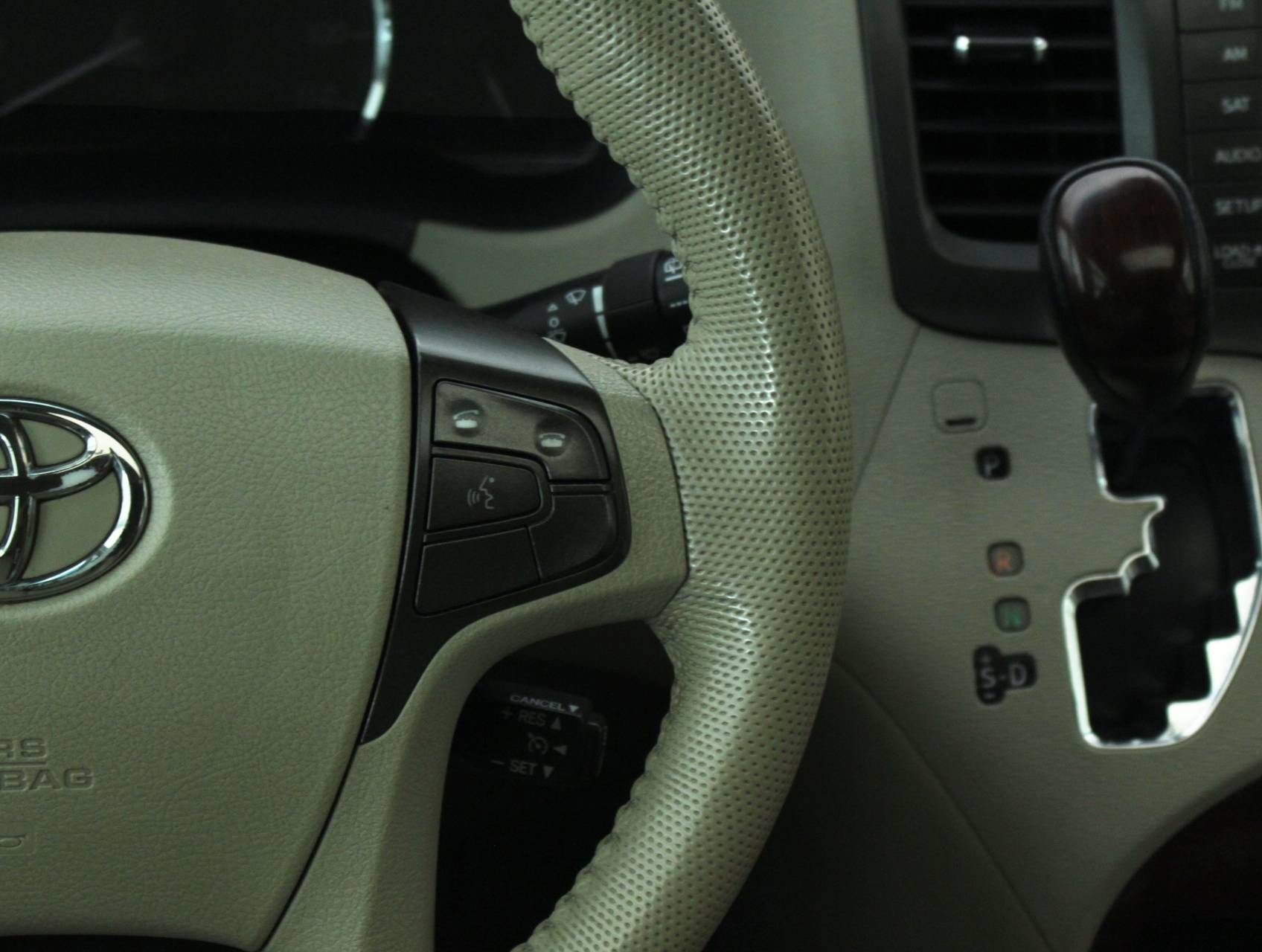 Florida Fine Cars - Used TOYOTA SIENNA 2012 MIAMI Xle