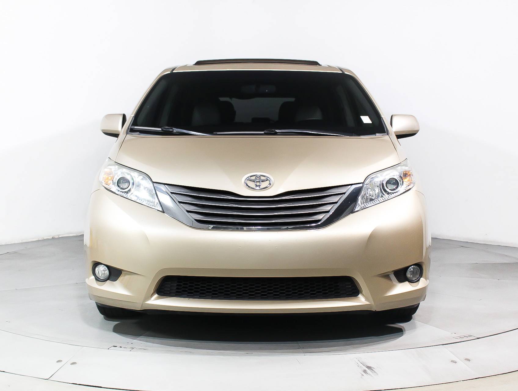 Florida Fine Cars - Used TOYOTA SIENNA 2012 MIAMI Xle