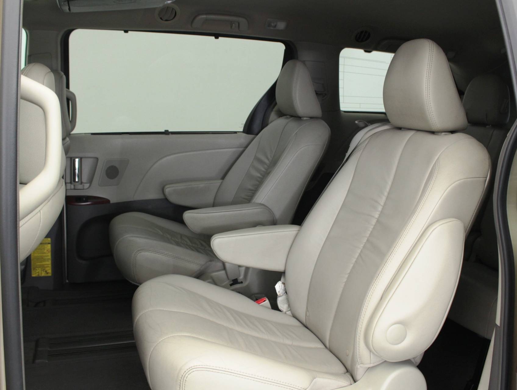 Florida Fine Cars - Used TOYOTA SIENNA 2012 MIAMI Xle