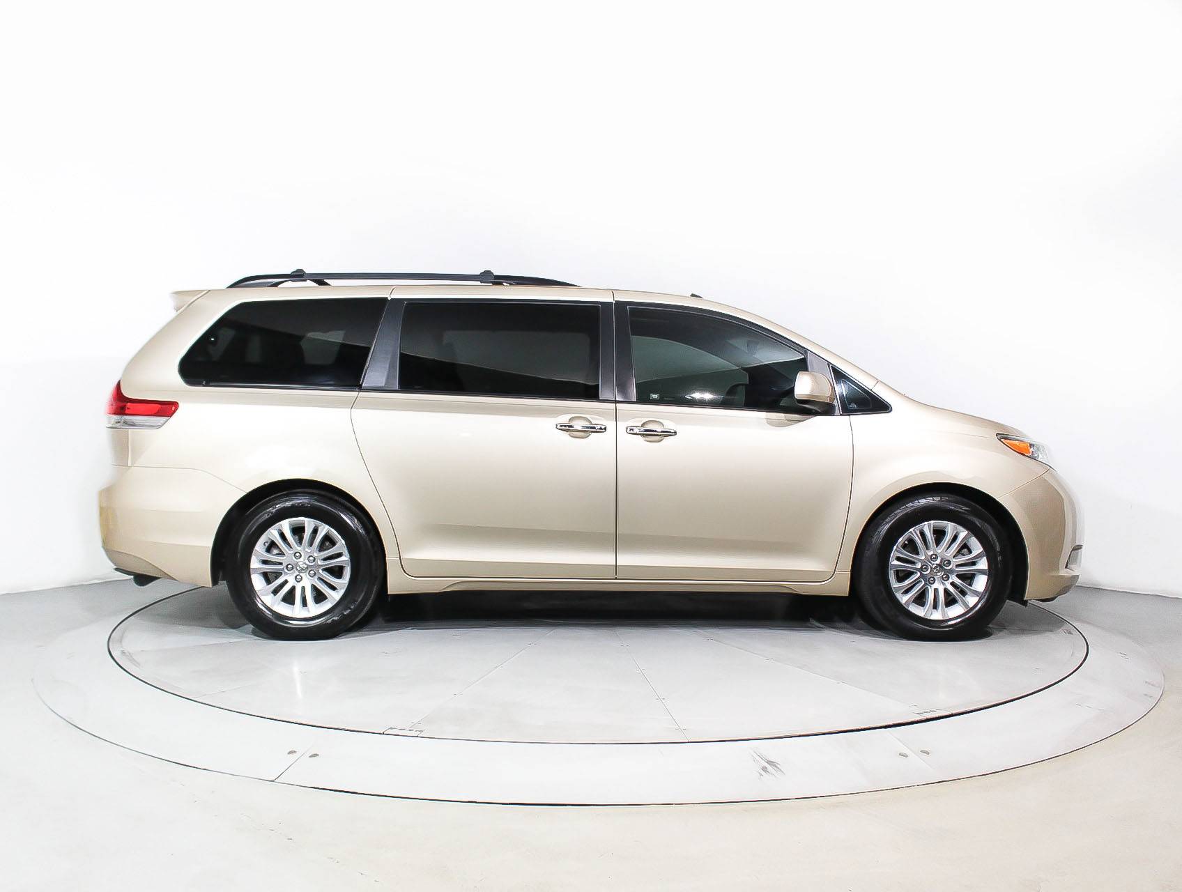 Florida Fine Cars - Used TOYOTA SIENNA 2012 MIAMI Xle