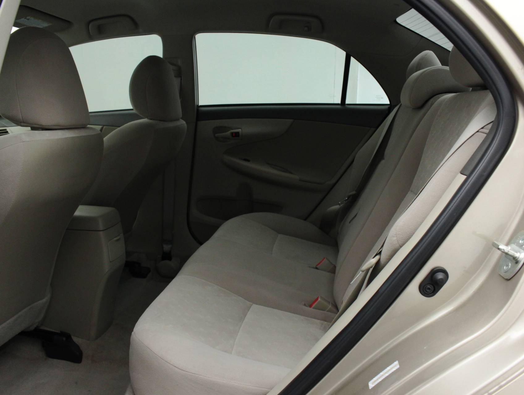 Florida Fine Cars - Used TOYOTA COROLLA 2009 HOLLYWOOD Le