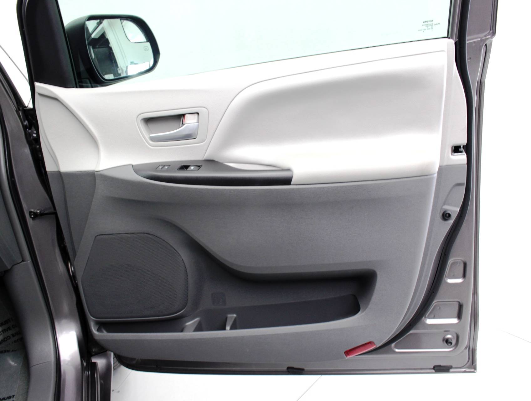 Florida Fine Cars - Used TOYOTA SIENNA 2015 MIAMI Le 8 Passenger