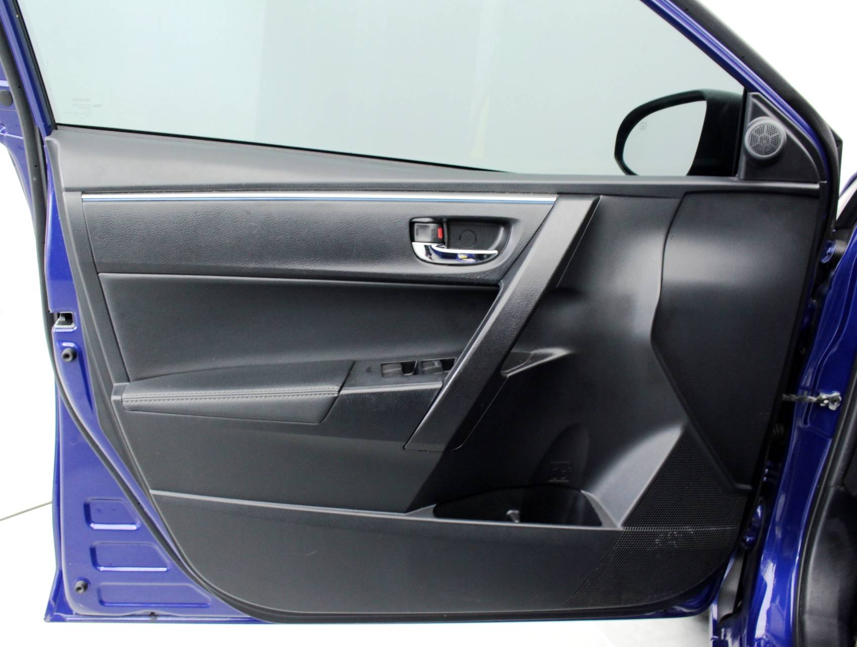 Florida Fine Cars - Used TOYOTA COROLLA 2015 HOLLYWOOD S