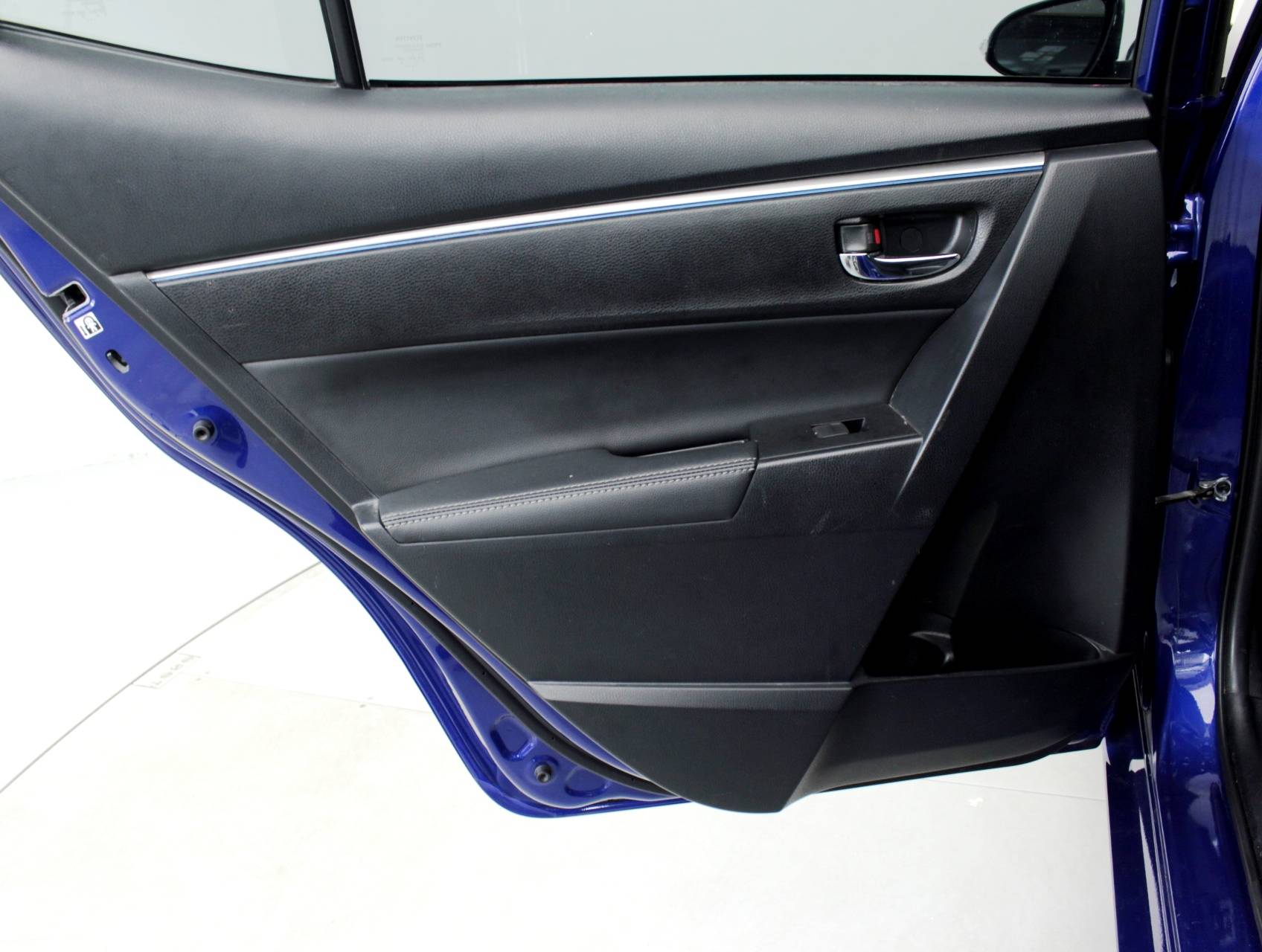 Florida Fine Cars - Used TOYOTA COROLLA 2015 HOLLYWOOD S