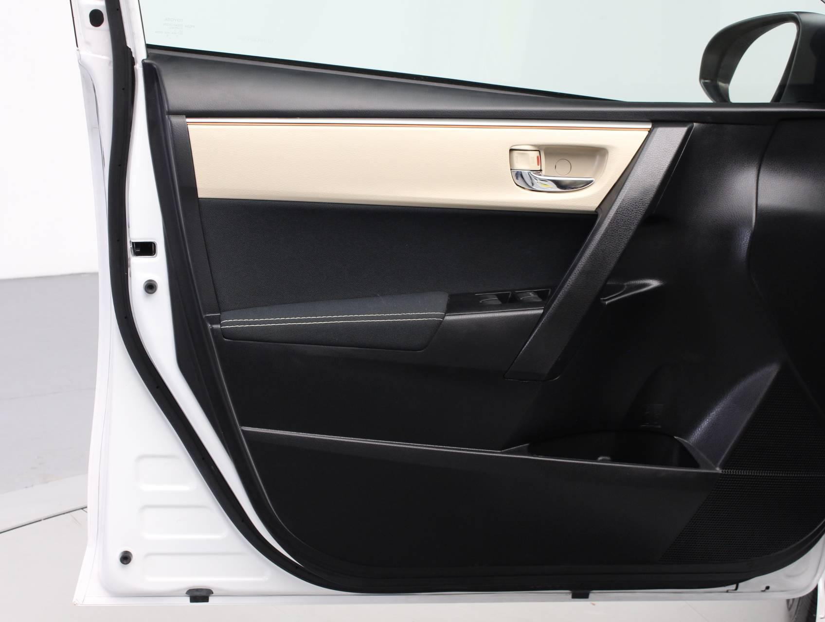 Florida Fine Cars - Used TOYOTA COROLLA 2016 WEST PALM LE ECO