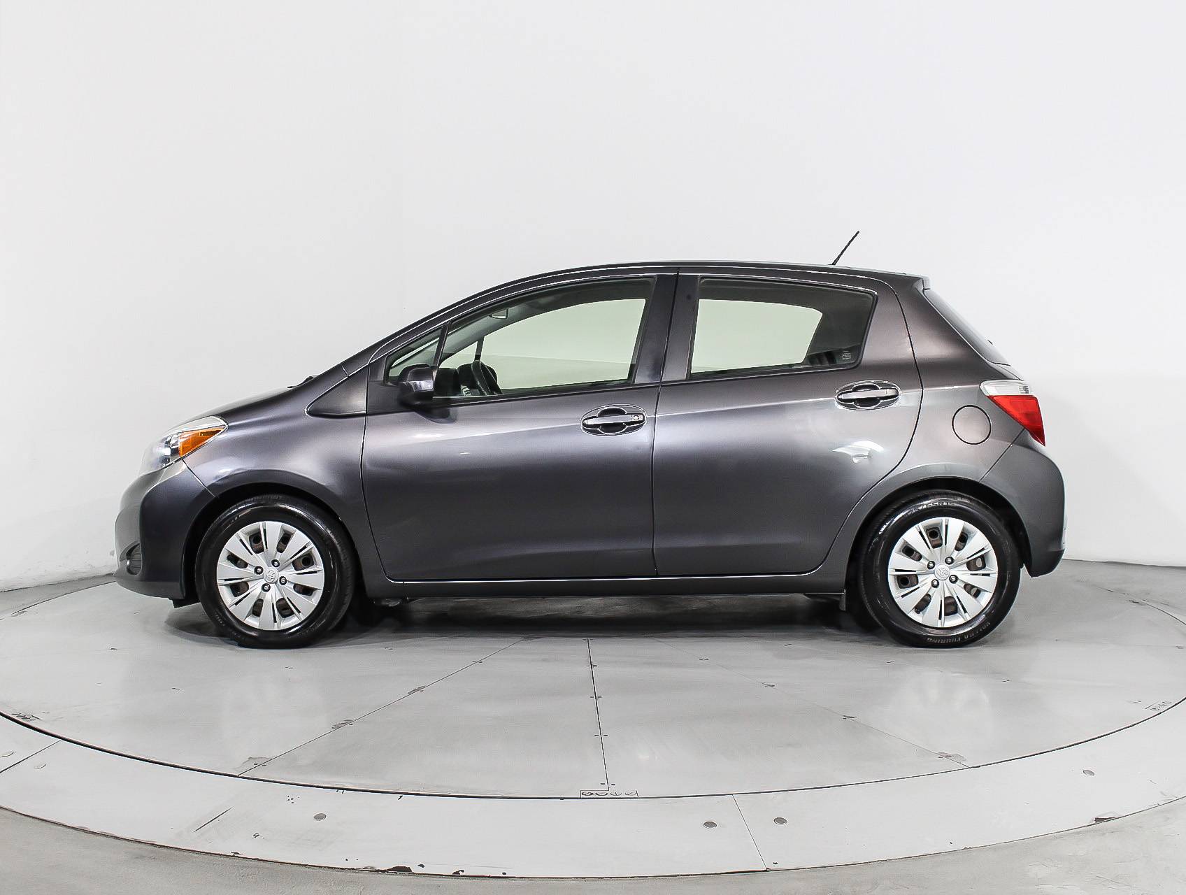 Florida Fine Cars - Used TOYOTA YARIS 2013 HOLLYWOOD Le