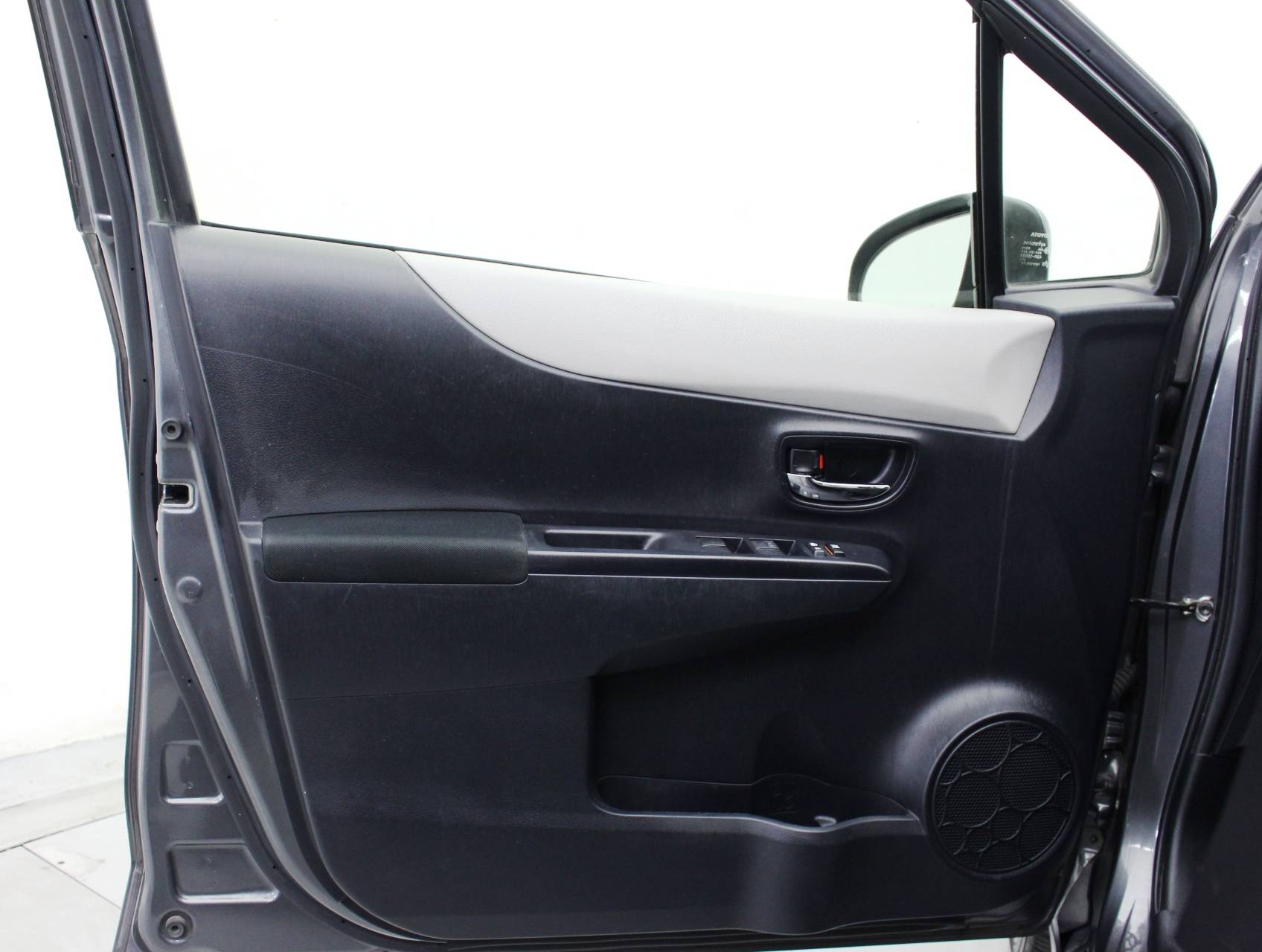 Florida Fine Cars - Used TOYOTA YARIS 2013 HOLLYWOOD Le