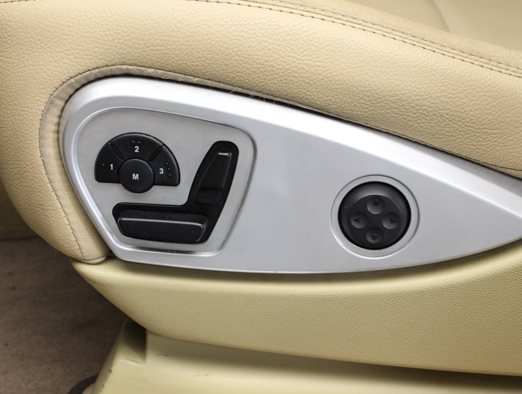 Florida Fine Cars - Used MERCEDES-BENZ M CLASS 2011 HOLLYWOOD ML350