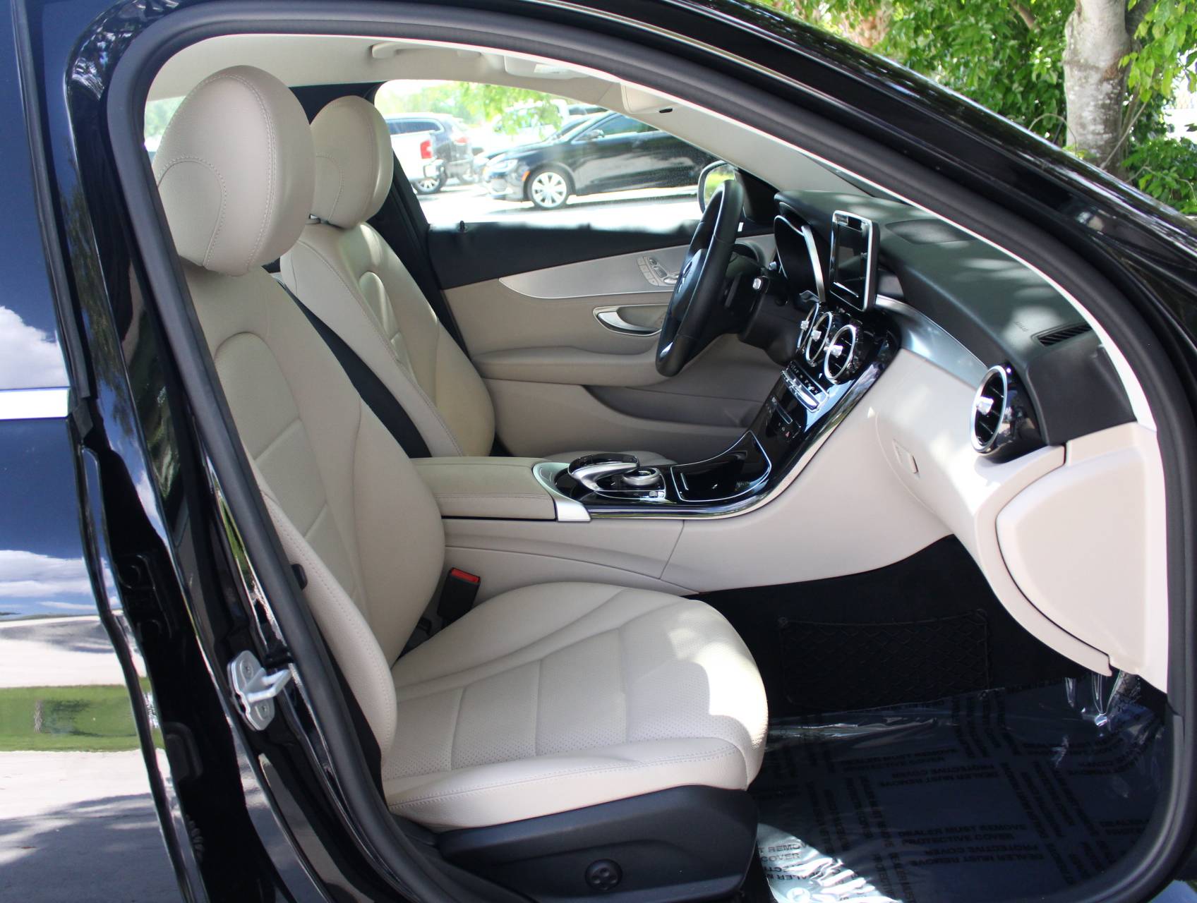 Florida Fine Cars - Used MERCEDES-BENZ C CLASS 2015 MARGATE C300