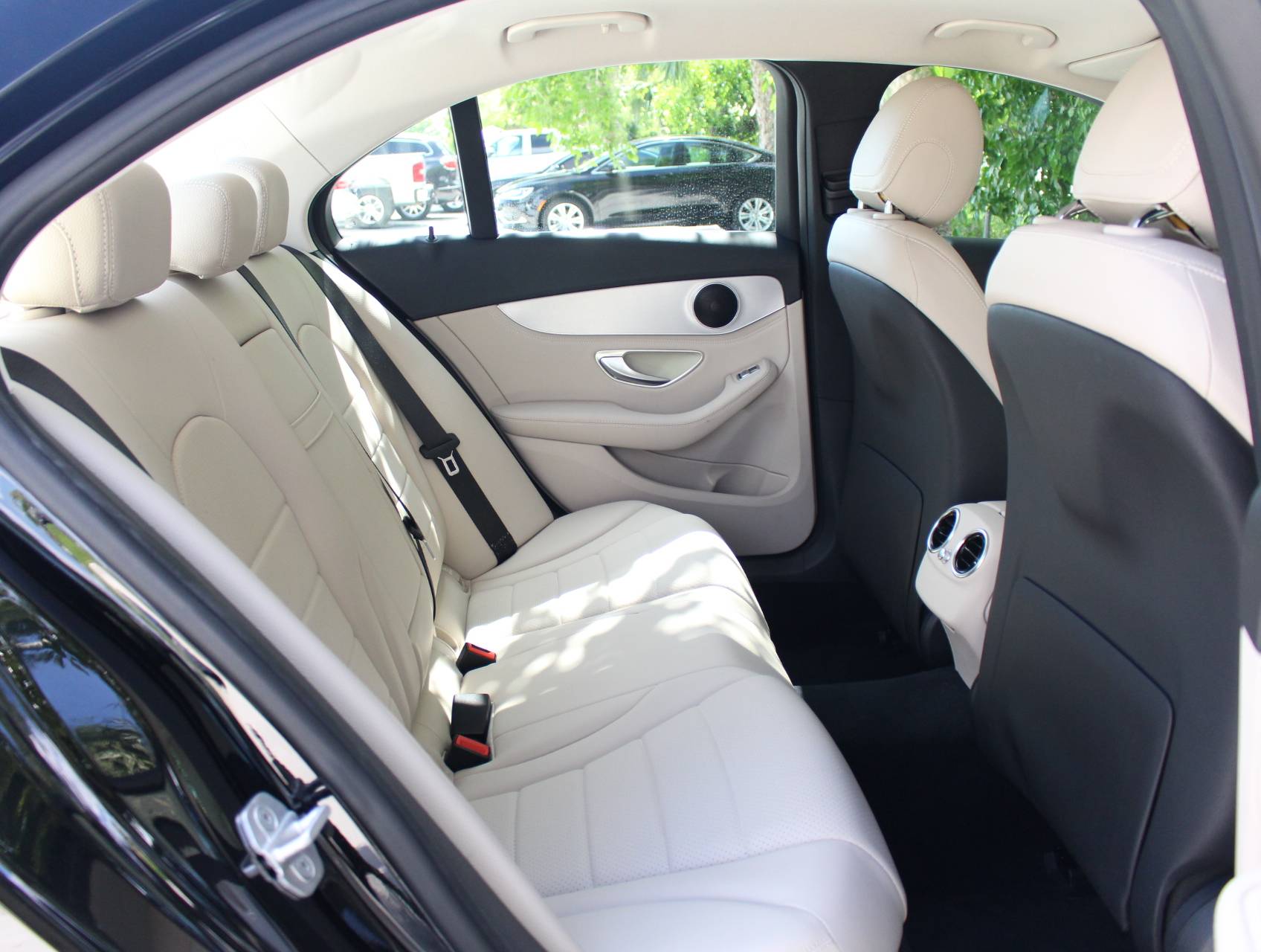 Florida Fine Cars - Used MERCEDES-BENZ C CLASS 2015 MARGATE C300