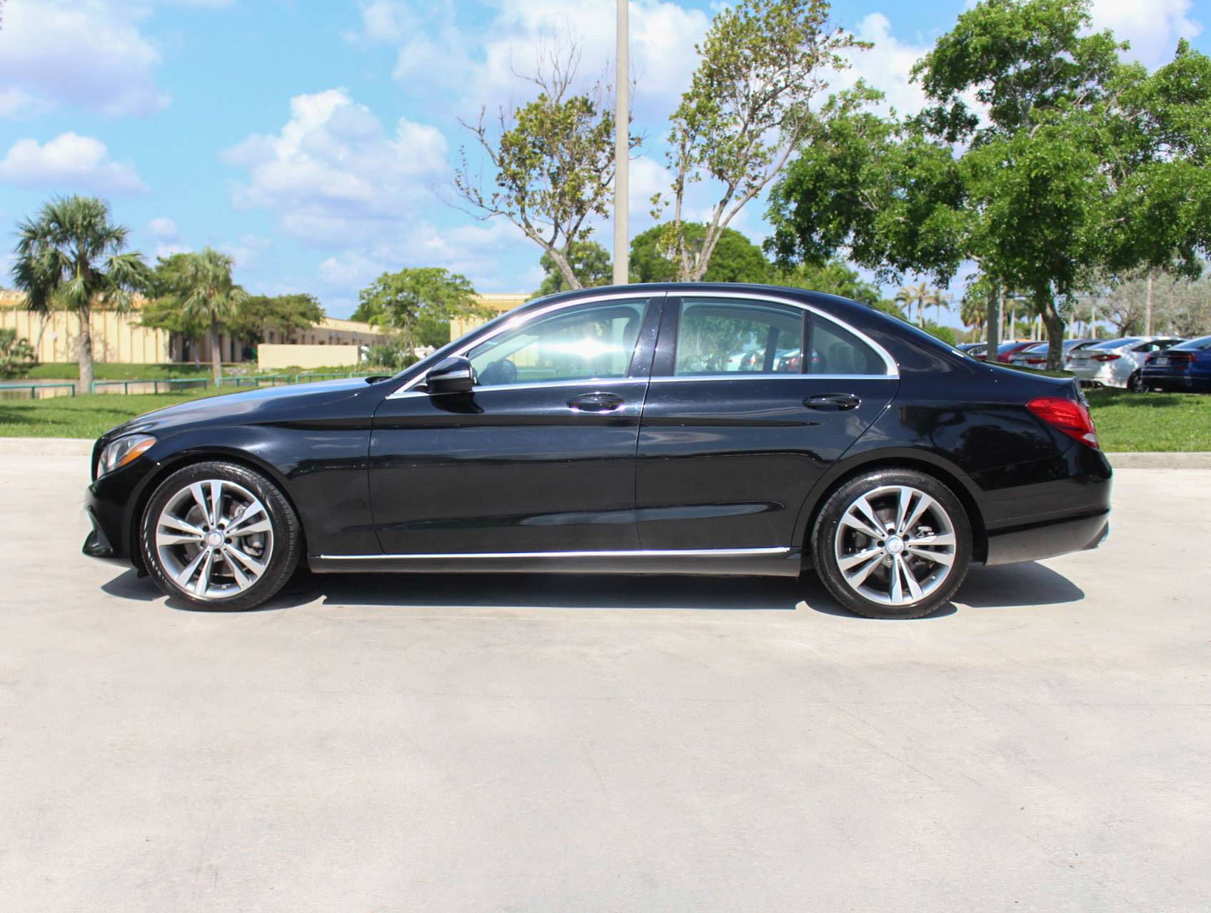 Florida Fine Cars - Used MERCEDES-BENZ C CLASS 2015 MARGATE C300