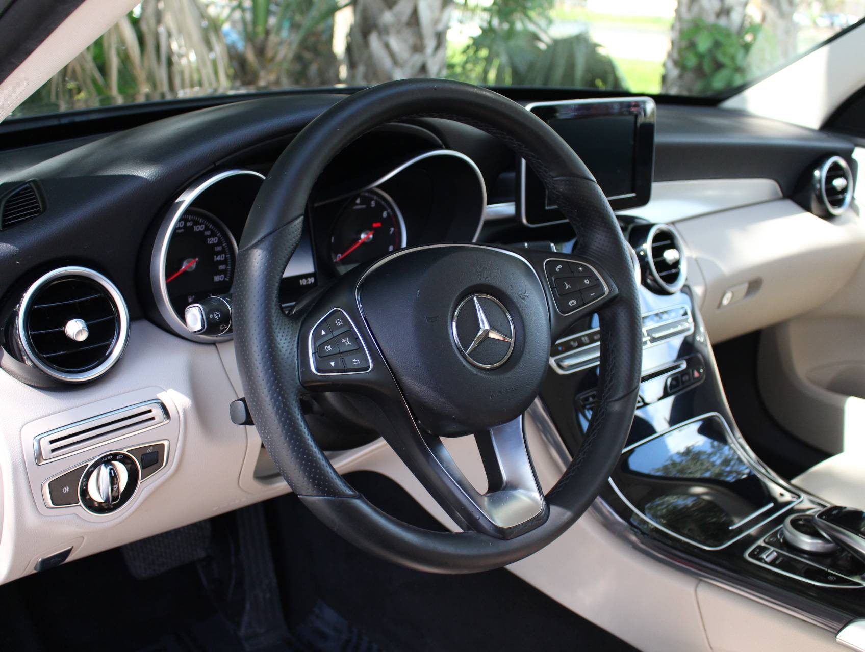 Florida Fine Cars - Used MERCEDES-BENZ C CLASS 2015 MARGATE C300