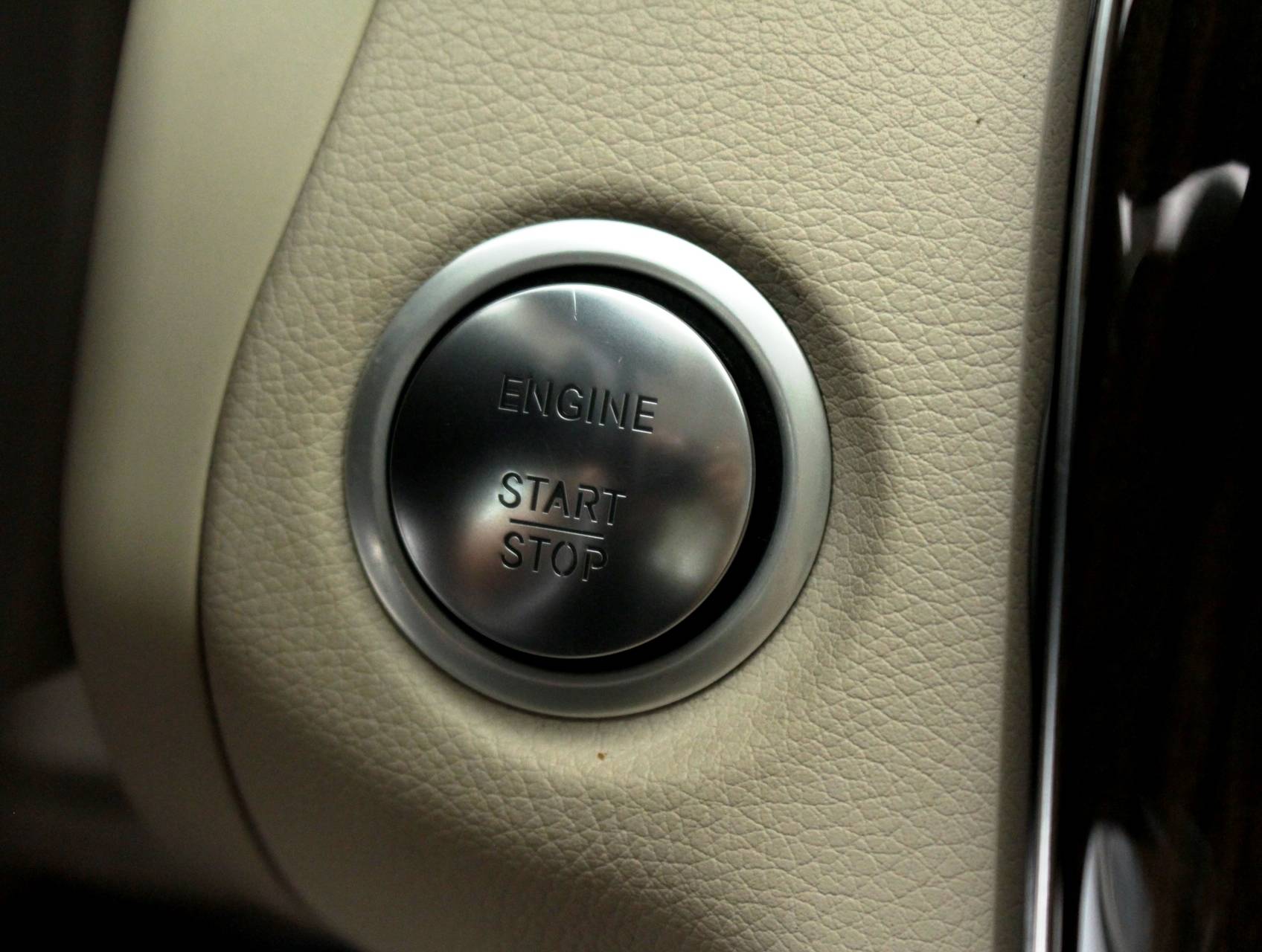 Florida Fine Cars - Used MERCEDES-BENZ C CLASS 2015 MIAMI C300 4MATIC