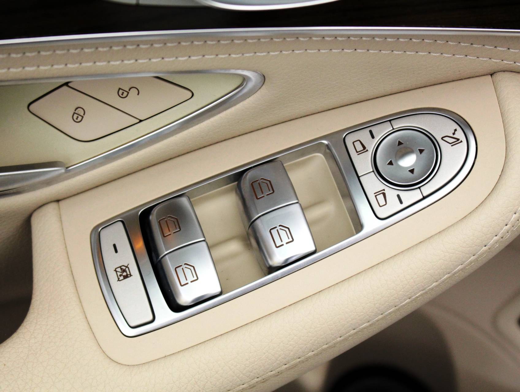 Florida Fine Cars - Used MERCEDES-BENZ C CLASS 2015 MIAMI C300 4MATIC