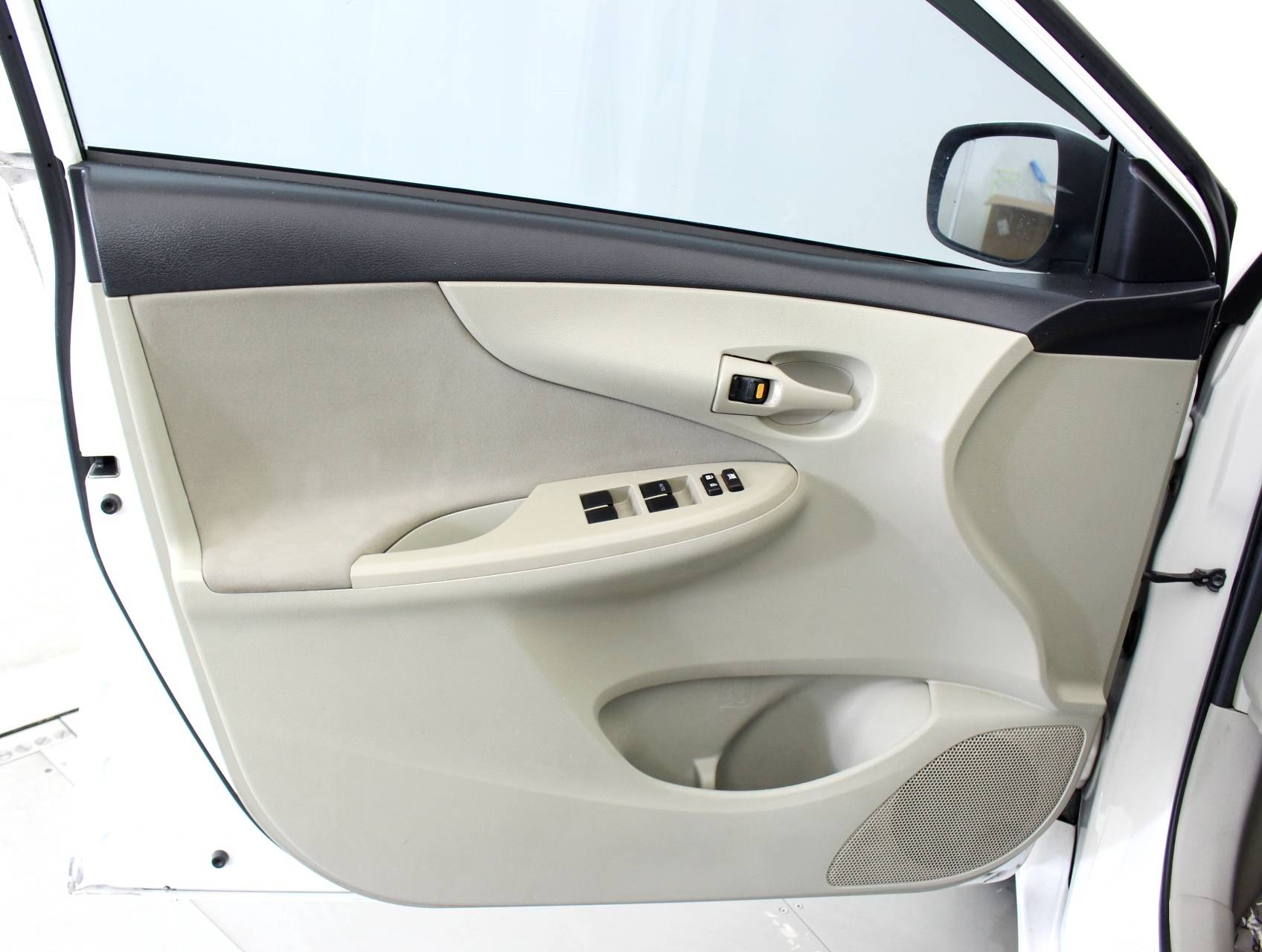 Florida Fine Cars - Used TOYOTA COROLLA 2012 HOLLYWOOD L