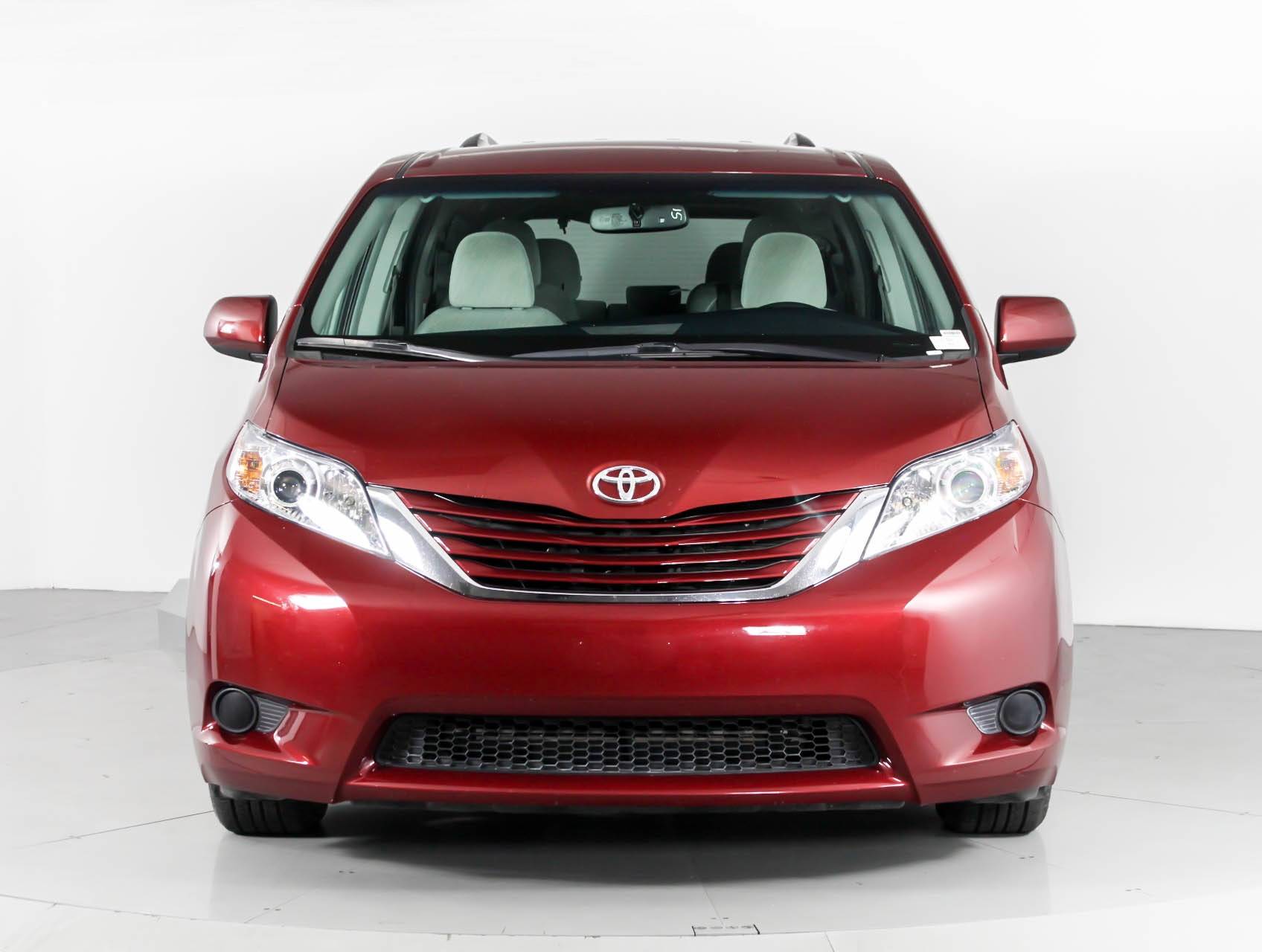 Florida Fine Cars - Used TOYOTA SIENNA 2017 WEST PALM Le