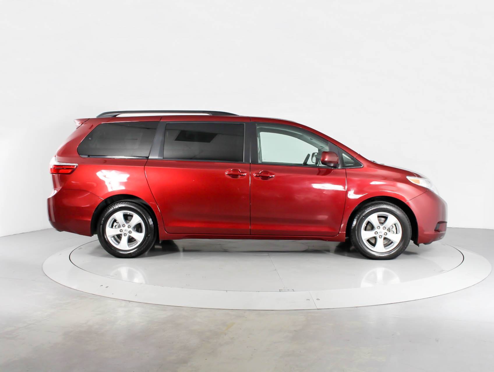 Florida Fine Cars - Used TOYOTA SIENNA 2017 WEST PALM Le