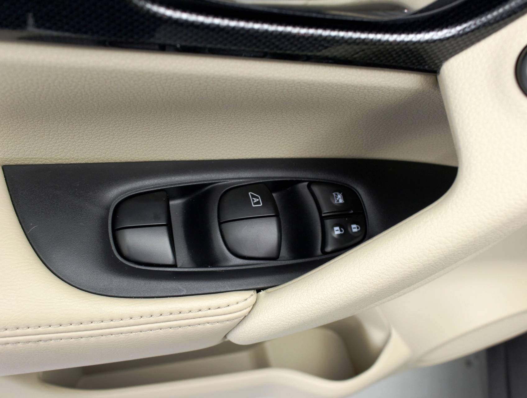 Florida Fine Cars - Used NISSAN ROGUE 2015 MIAMI Sl