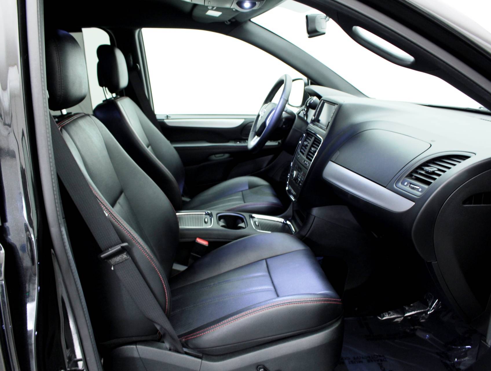 Florida Fine Cars - Used DODGE GRAND CARAVAN 2017 MIAMI Gt