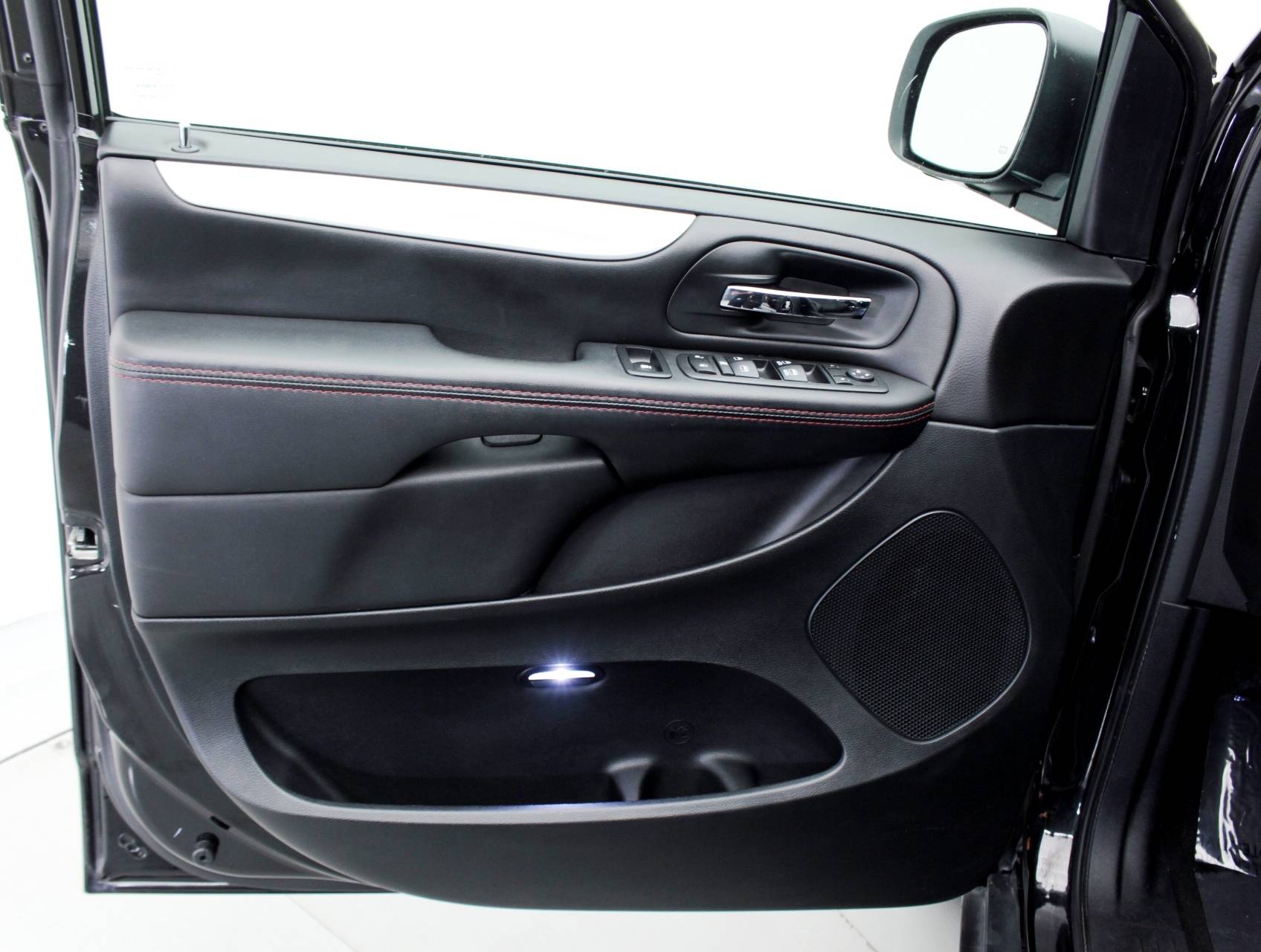 Florida Fine Cars - Used DODGE GRAND CARAVAN 2017 MIAMI Gt