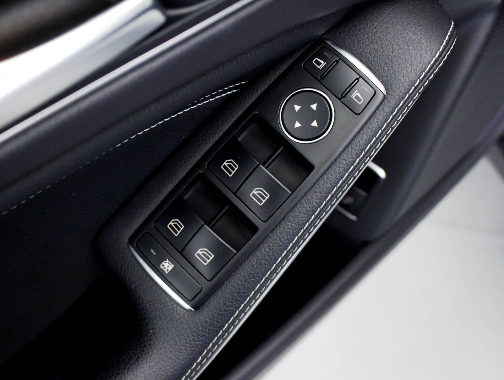 Florida Fine Cars - Used MERCEDES-BENZ GLA CLASS 2015 MIAMI GLA250