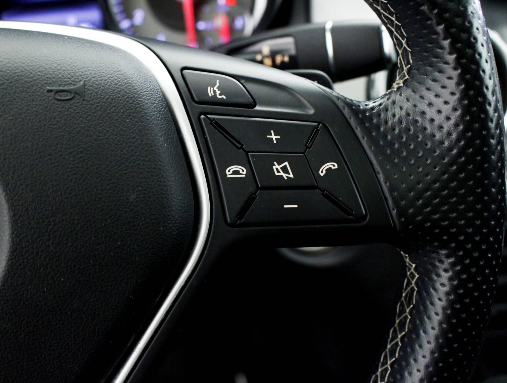 Florida Fine Cars - Used MERCEDES-BENZ GLA CLASS 2015 MIAMI GLA250