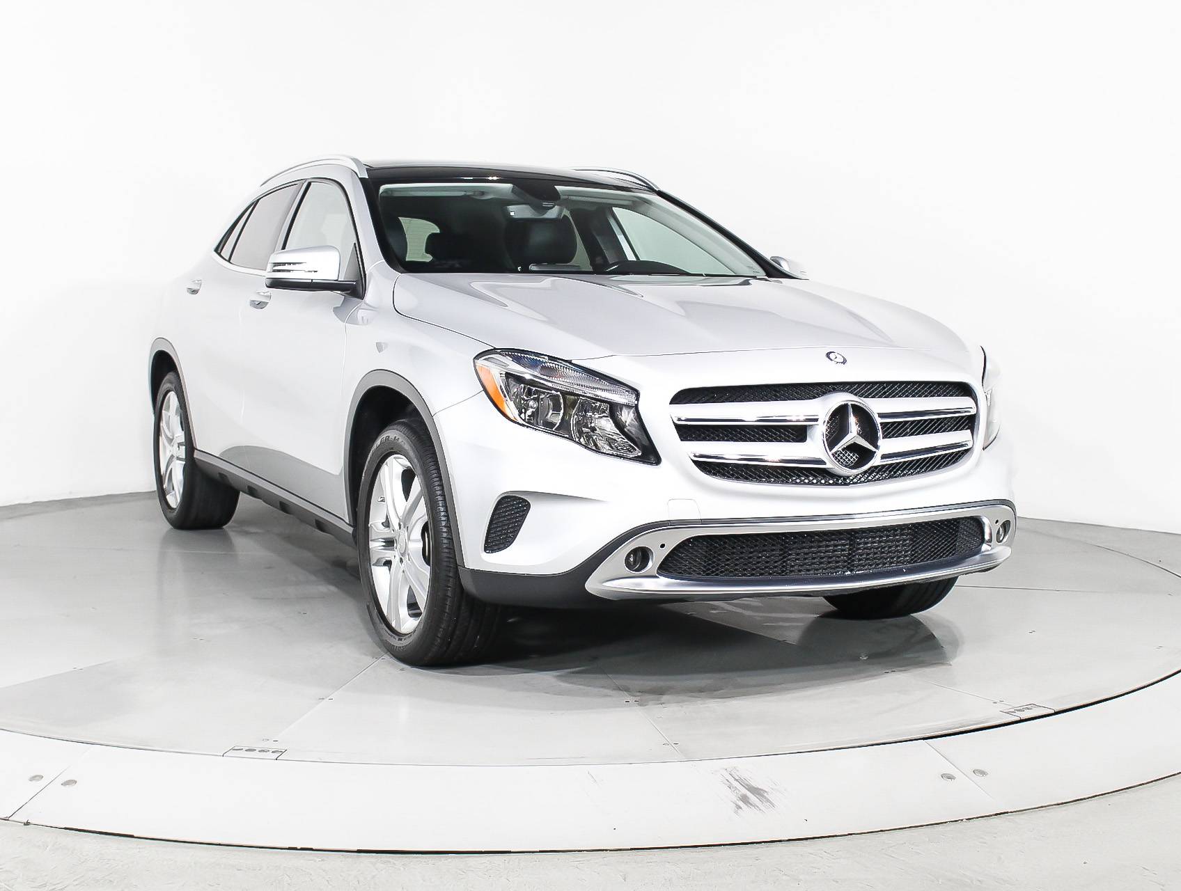 Florida Fine Cars - Used MERCEDES-BENZ GLA CLASS 2015 MIAMI GLA250