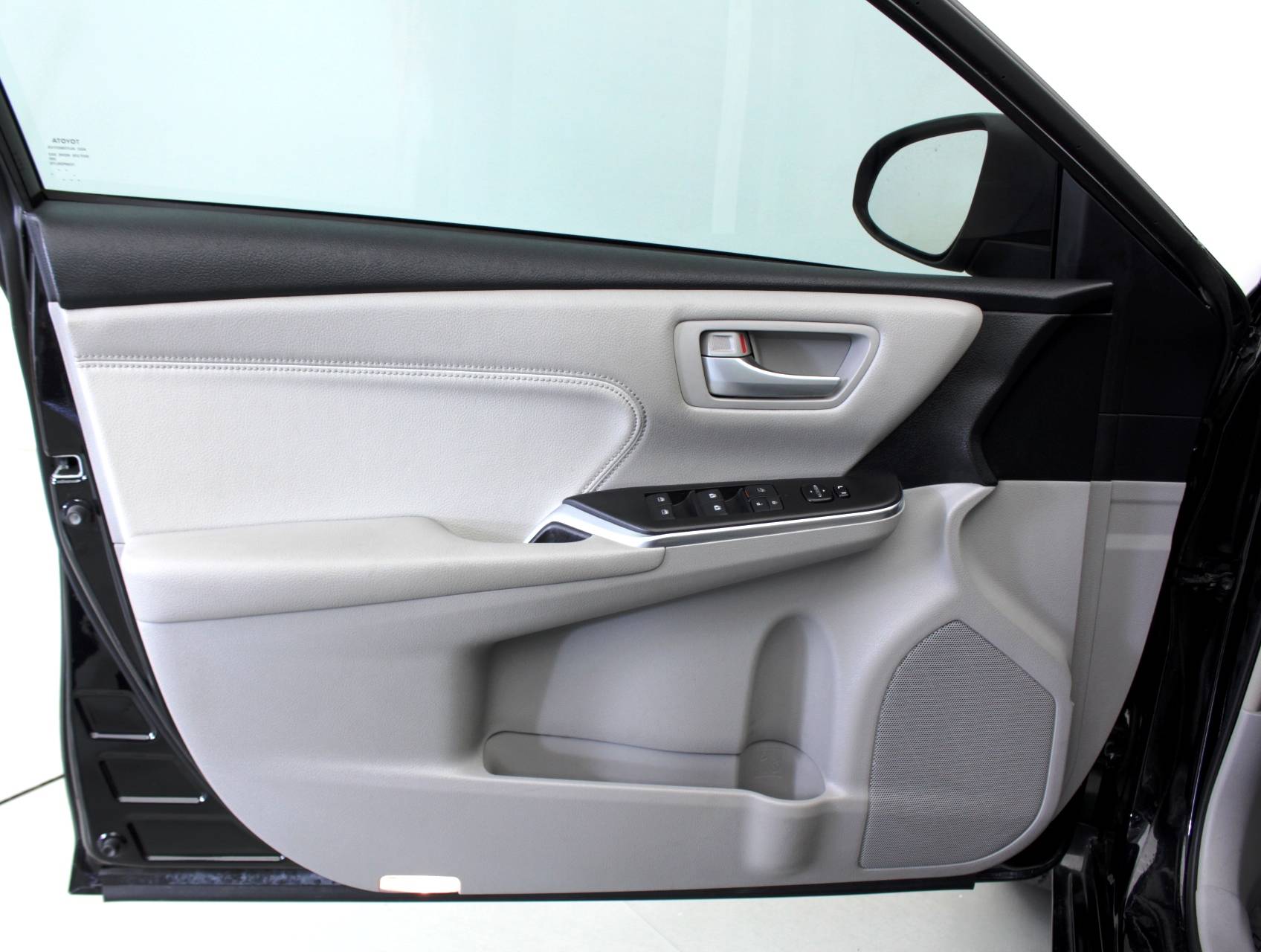 Florida Fine Cars - Used TOYOTA CAMRY 2017 MIAMI Xle Hybrid