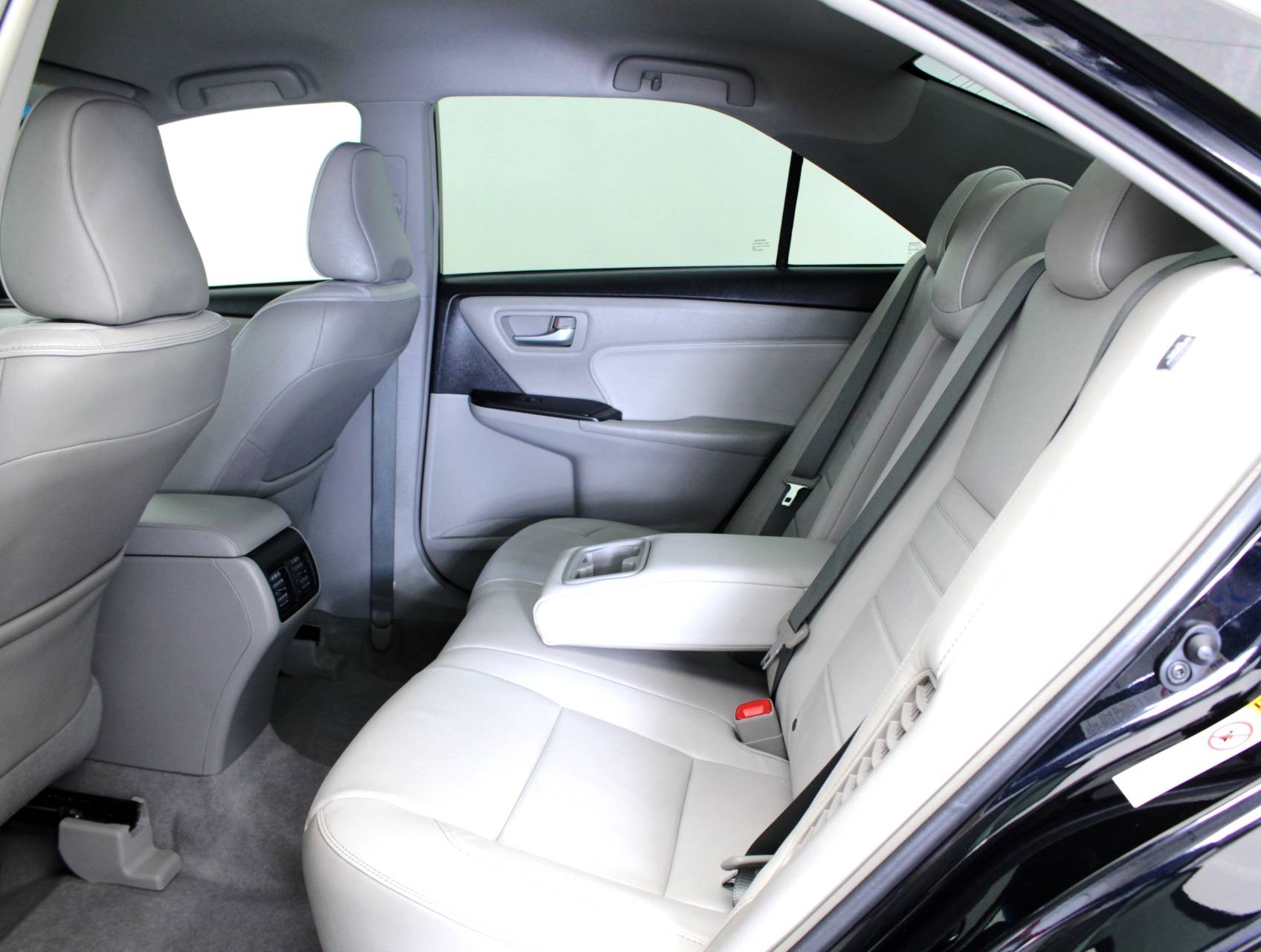 Florida Fine Cars - Used TOYOTA CAMRY 2017 MIAMI Xle Hybrid