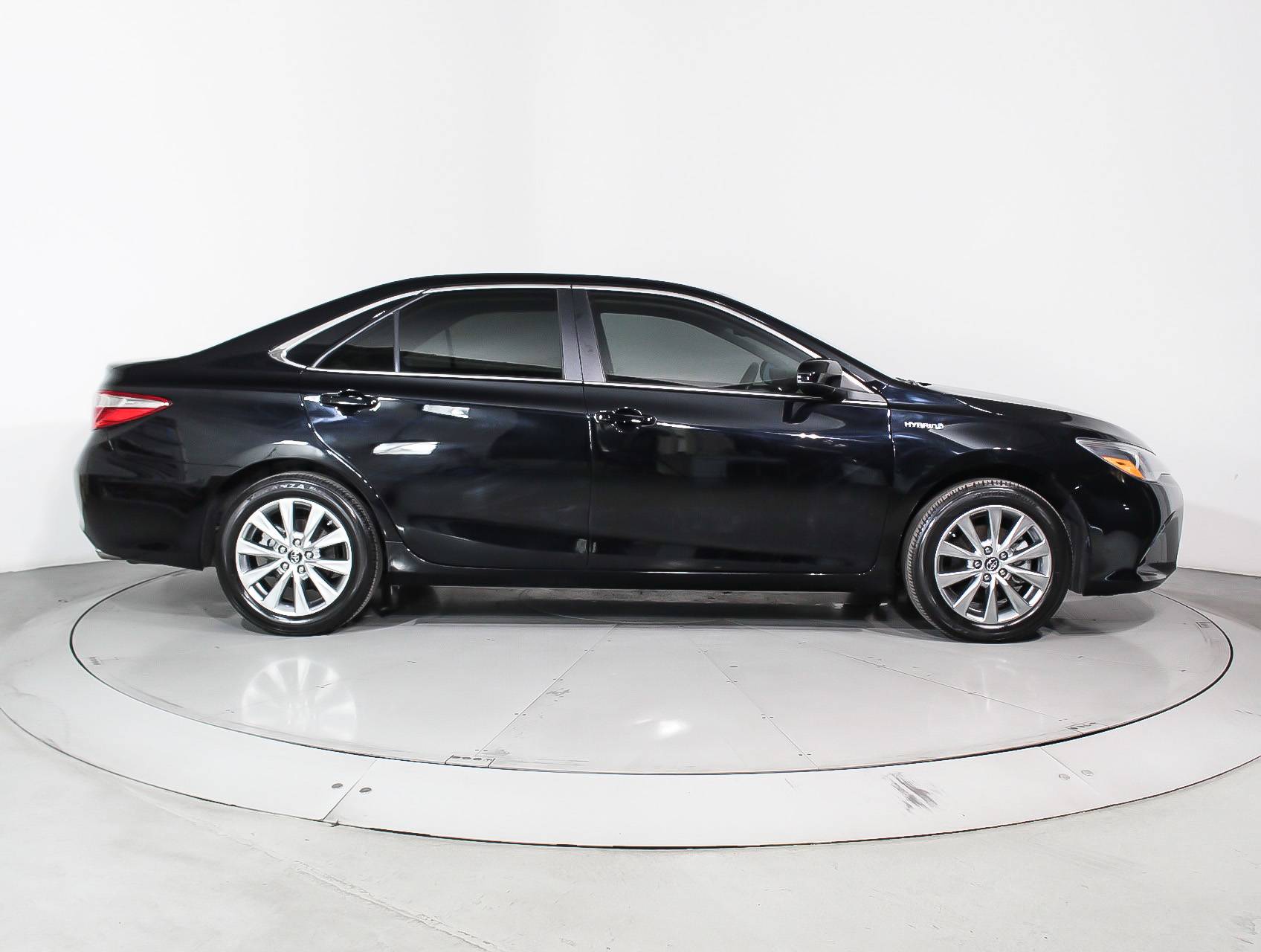 Florida Fine Cars - Used TOYOTA CAMRY 2017 MIAMI Xle Hybrid