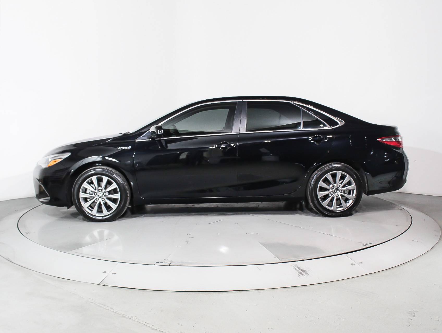 Florida Fine Cars - Used TOYOTA CAMRY 2017 MIAMI Xle Hybrid