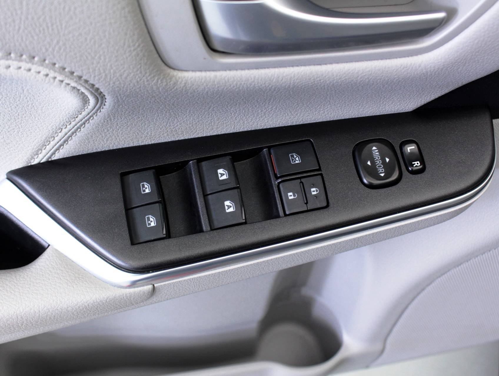 Florida Fine Cars - Used TOYOTA CAMRY 2017 MIAMI Xle Hybrid