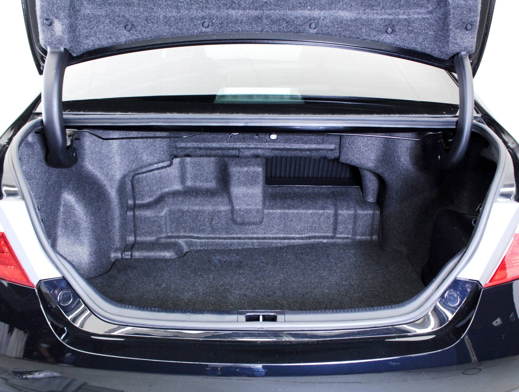 Florida Fine Cars - Used TOYOTA CAMRY 2017 MIAMI Xle Hybrid