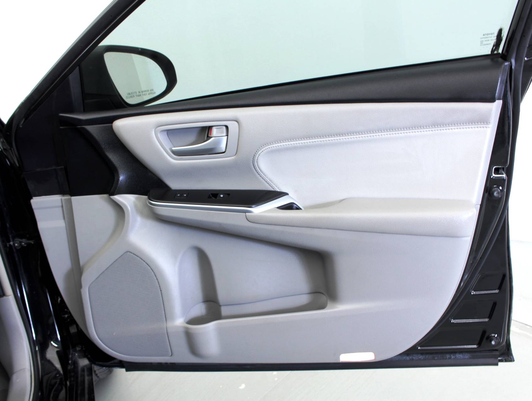 Florida Fine Cars - Used TOYOTA CAMRY 2017 MIAMI Xle Hybrid