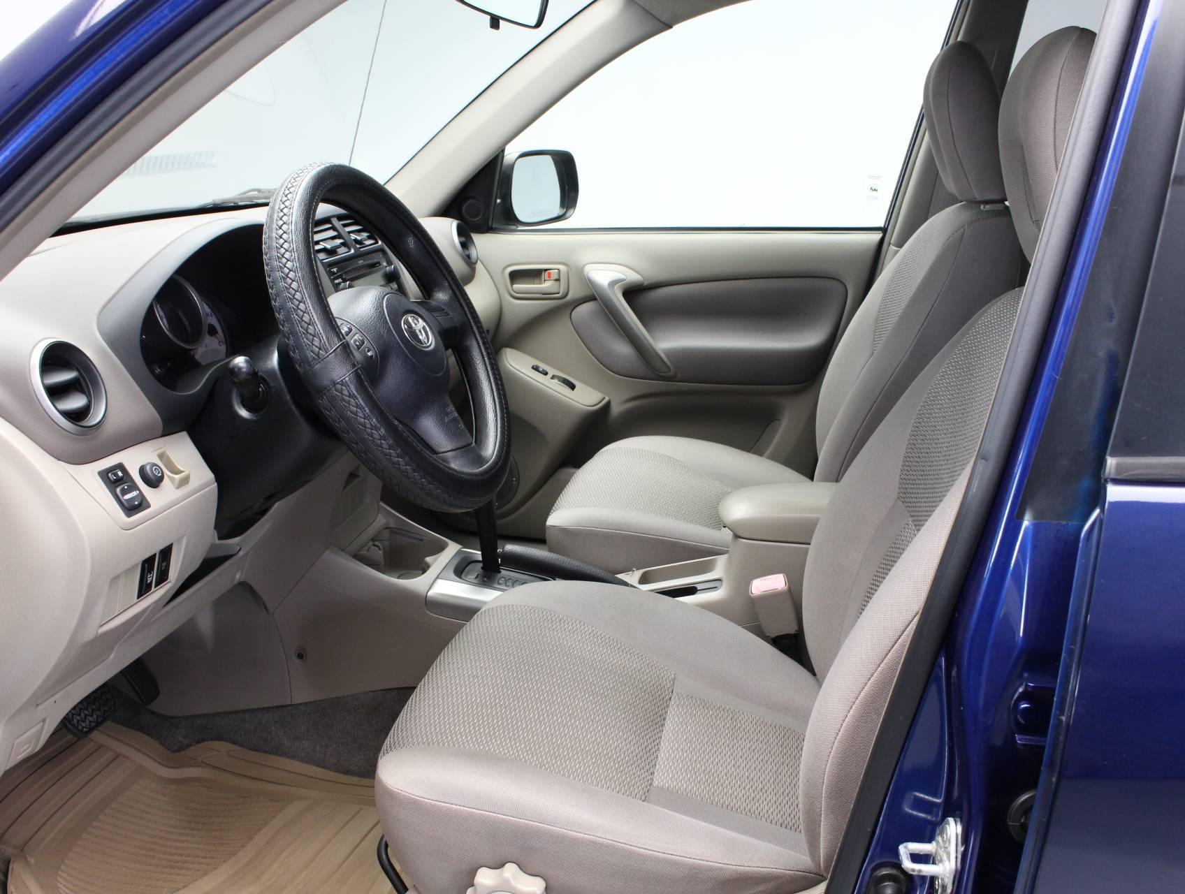 Florida Fine Cars - Used TOYOTA RAV4 2004 MIAMI BASE