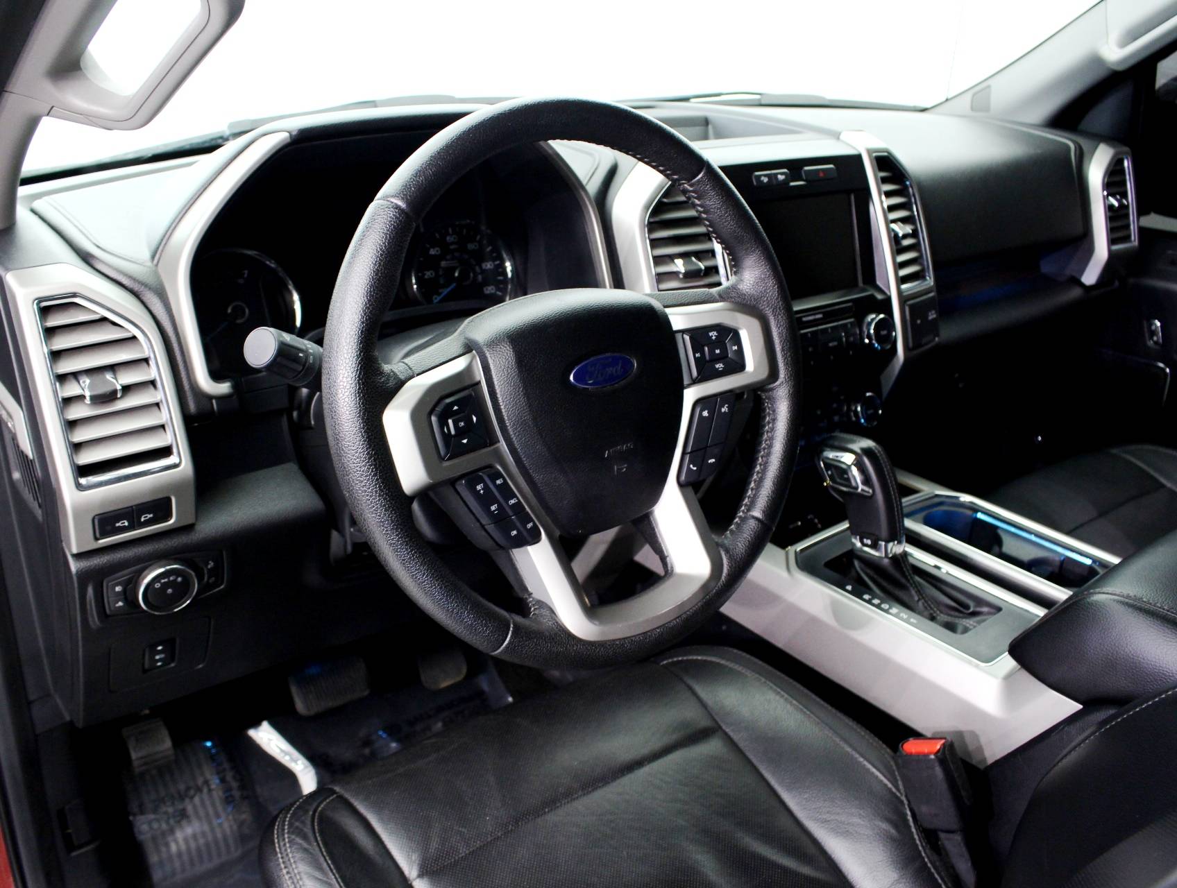 Florida Fine Cars - Used FORD F 150 2015 MIAMI Lariat Fx4