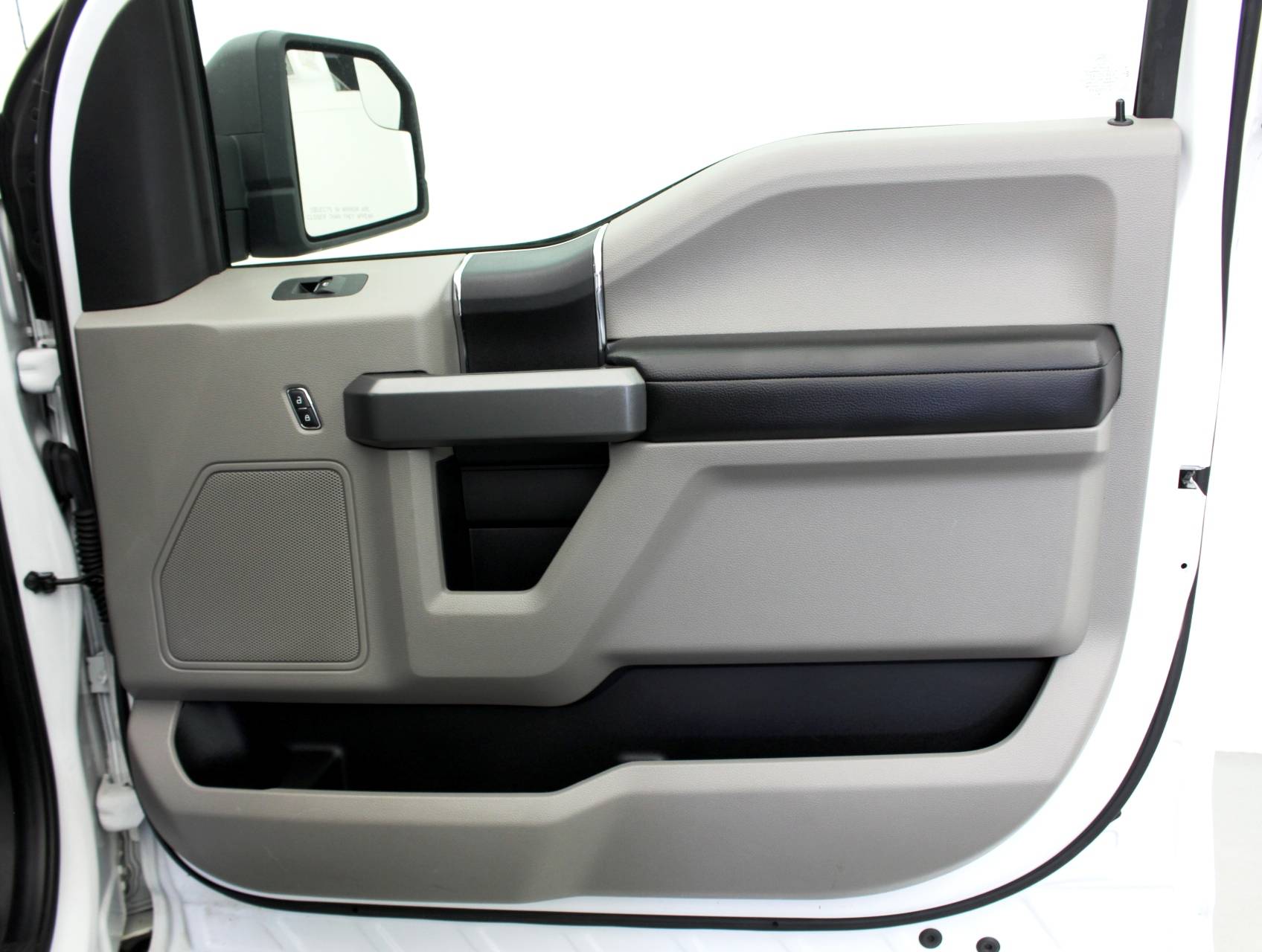 Florida Fine Cars - Used FORD F 150 2017 MIAMI Xlt 4x4