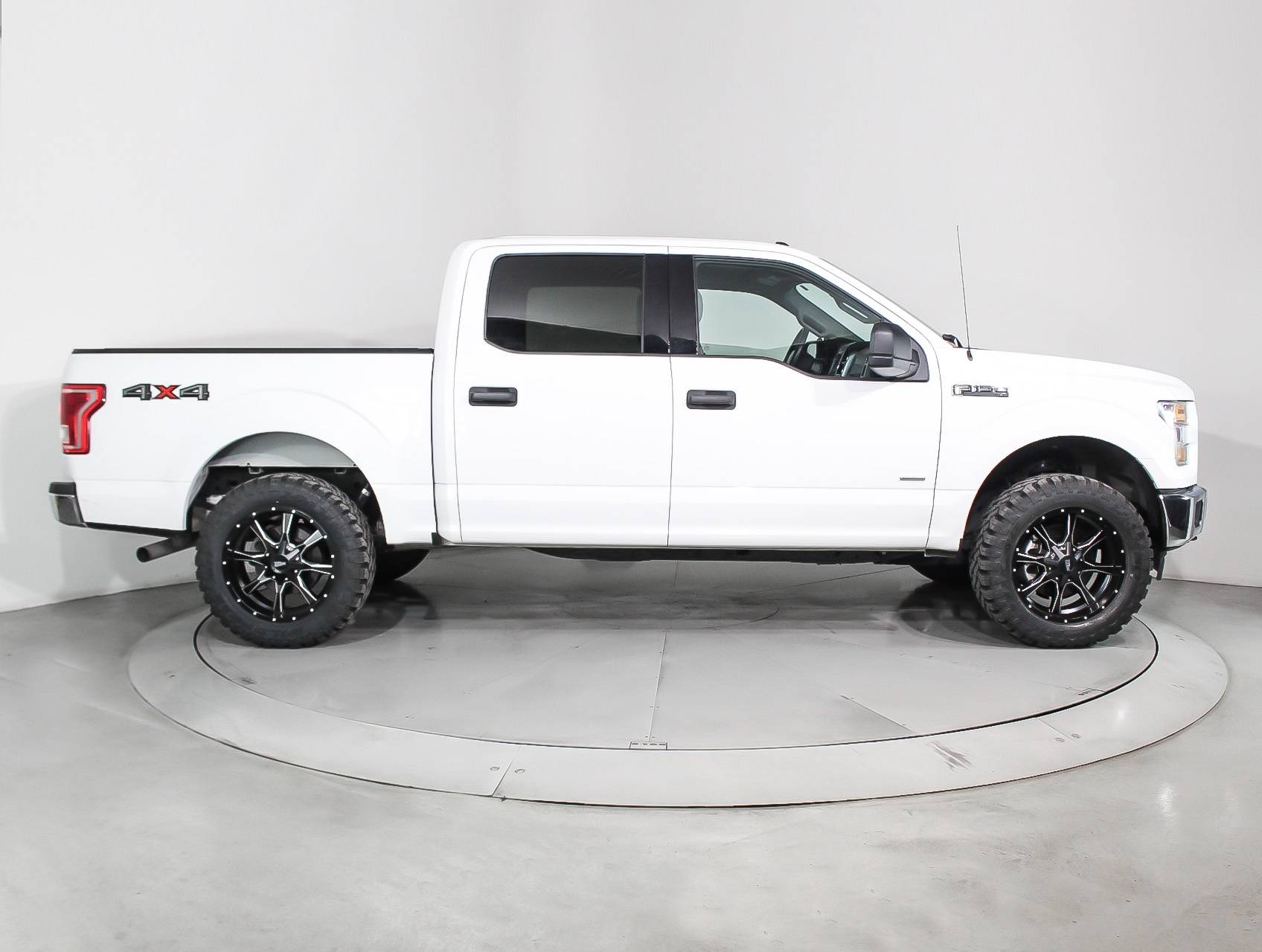 Florida Fine Cars - Used FORD F 150 2017 MIAMI Xlt 4x4