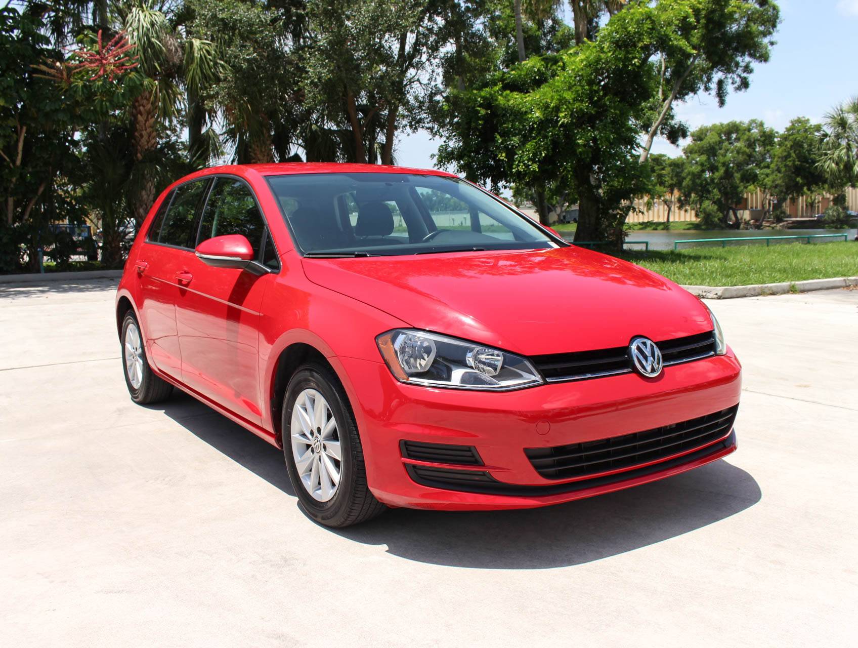 Florida Fine Cars - Used VOLKSWAGEN GOLF 2016 MARGATE Tsi S